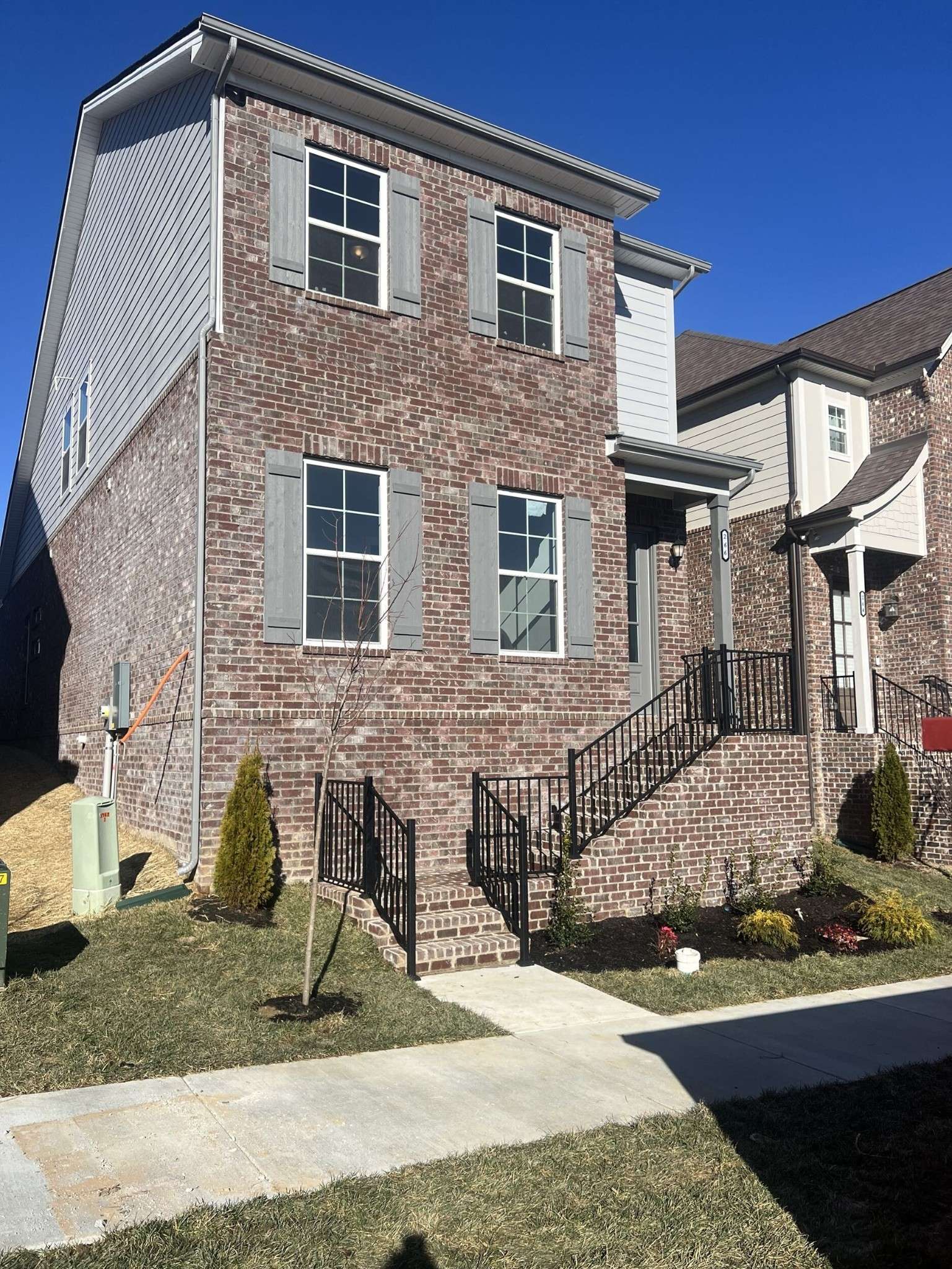 La Vergne, TN 37086,266 Sounder Circle