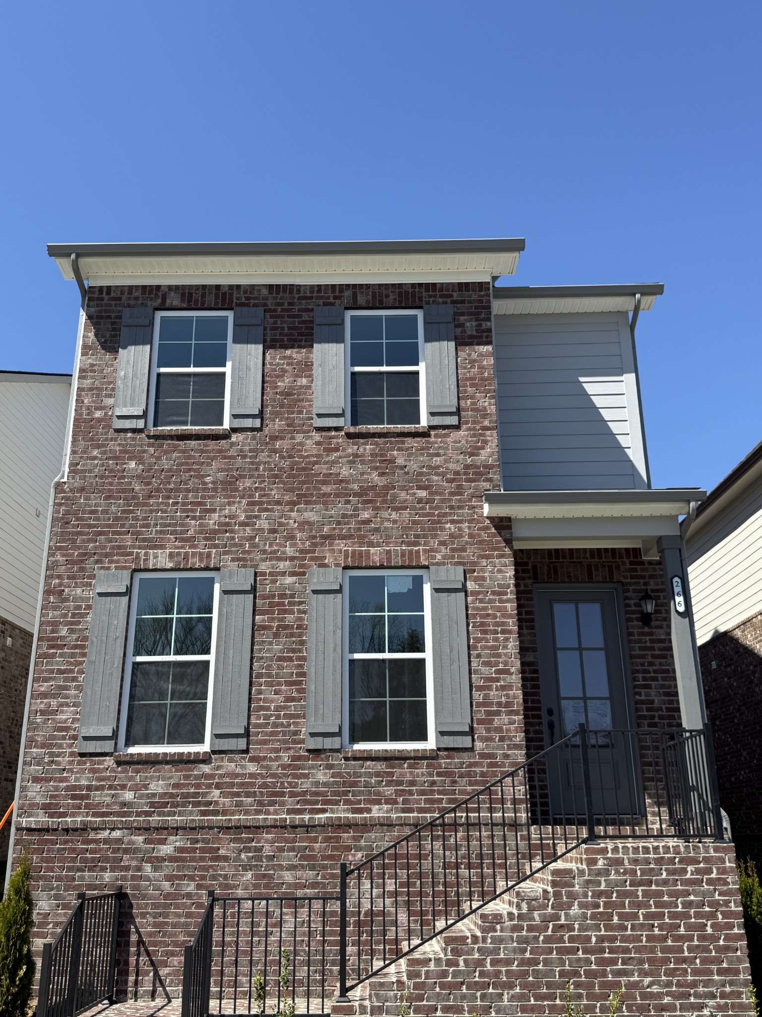 La Vergne, TN 37086,266 Sounder Circle