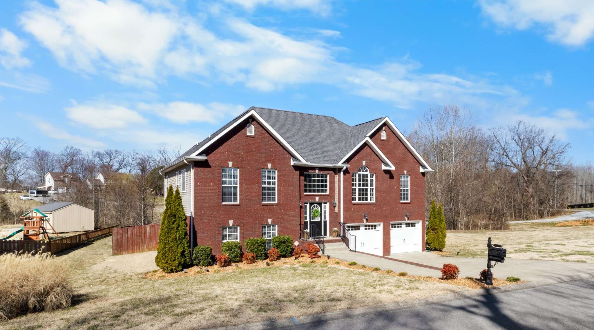 Adams, TN 37010,998 Granite Trl