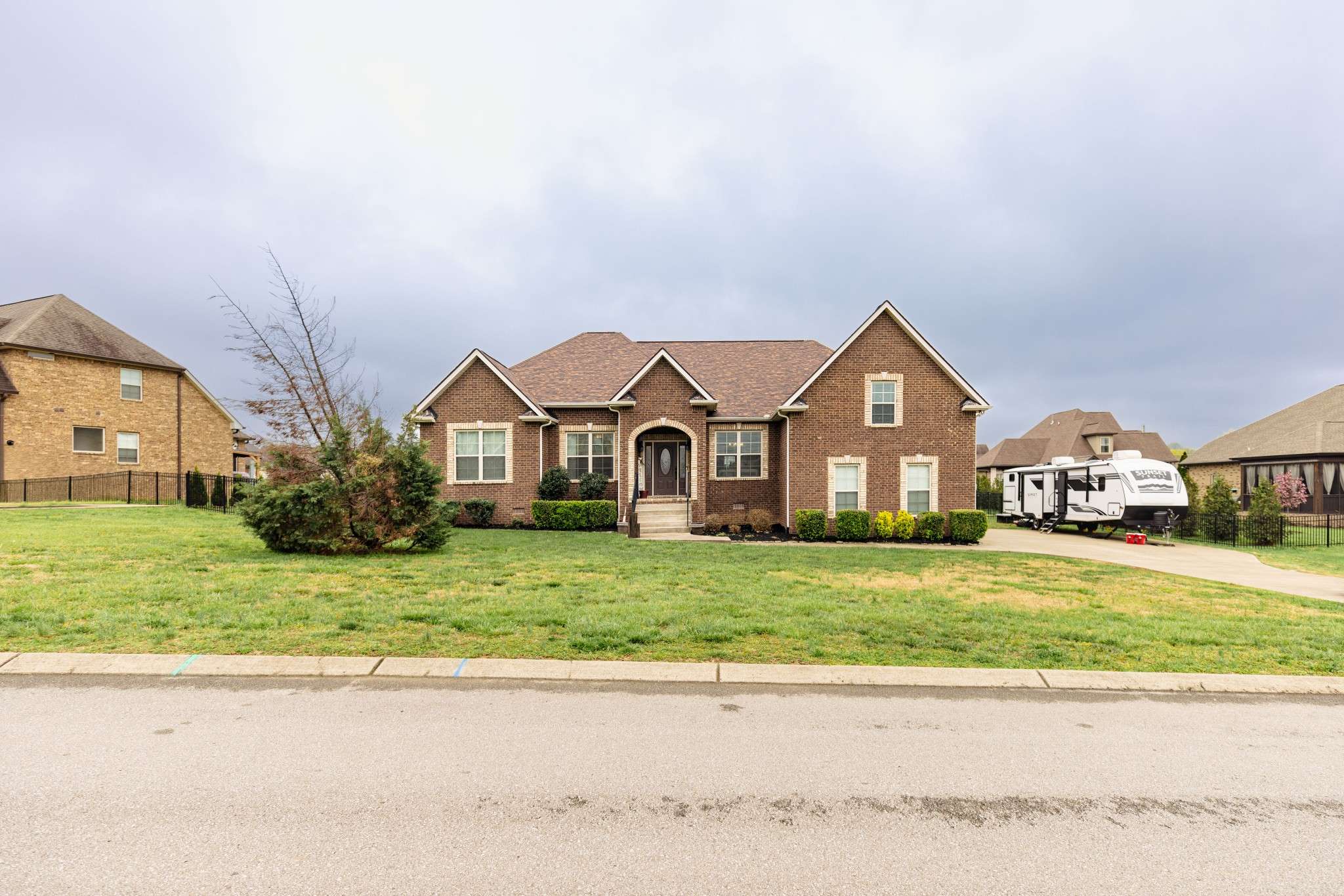 Greenbrier, TN 37073,2250 London Ln