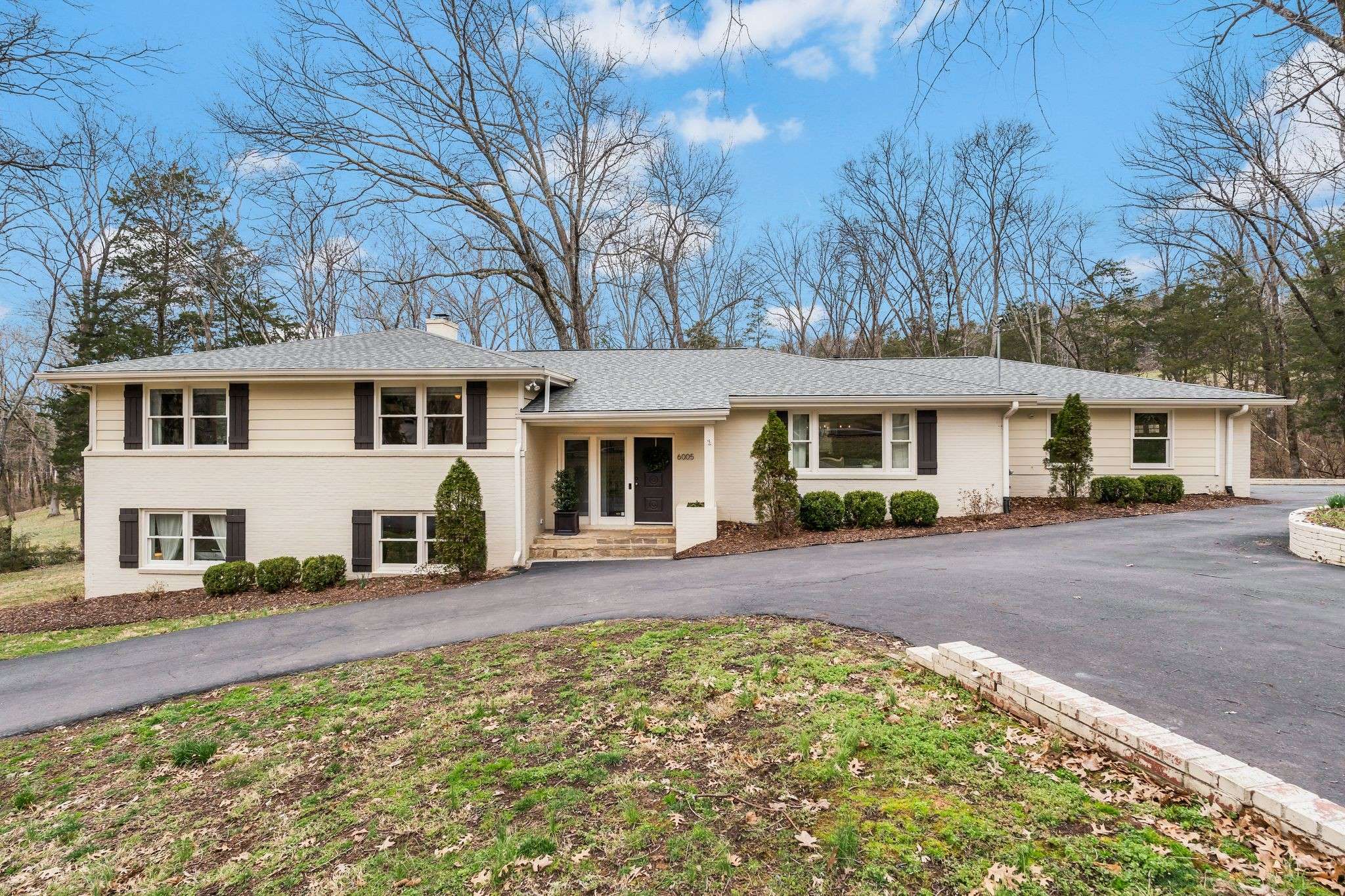 Nashville, TN 37215,6005 Kenwood Dr
