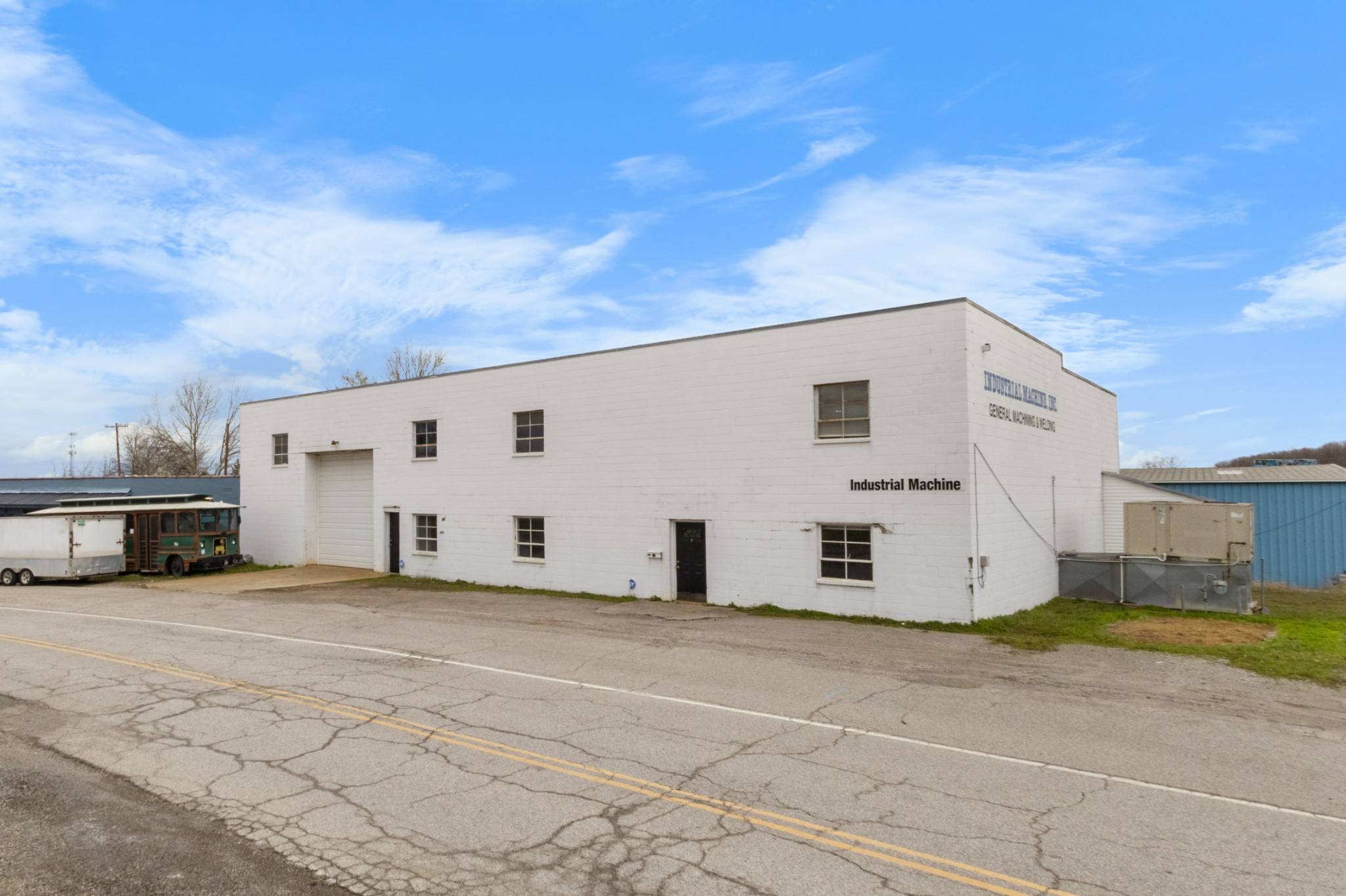 Clarksville, TN 37040,724 Red River St