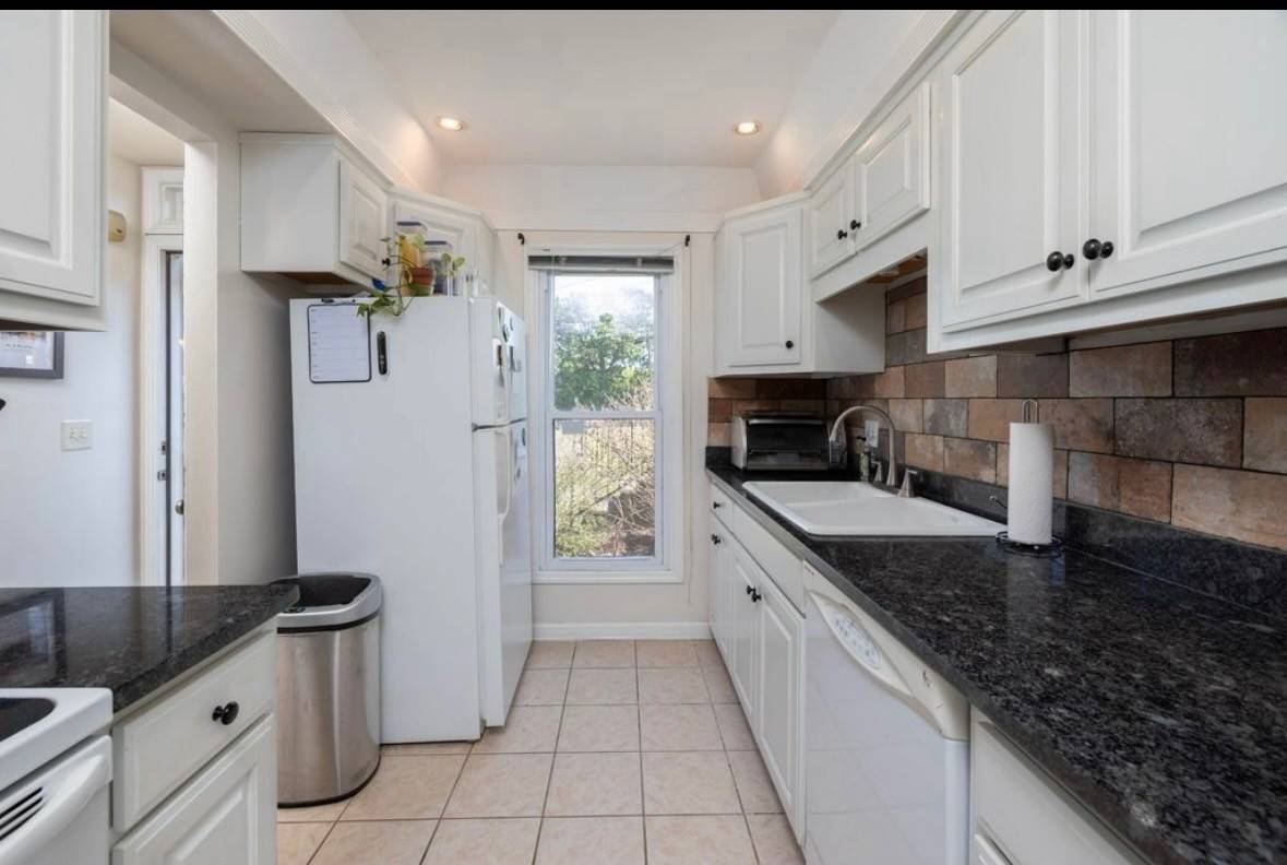 Nashville, TN 37215,5025 Hillsboro Pike #4A