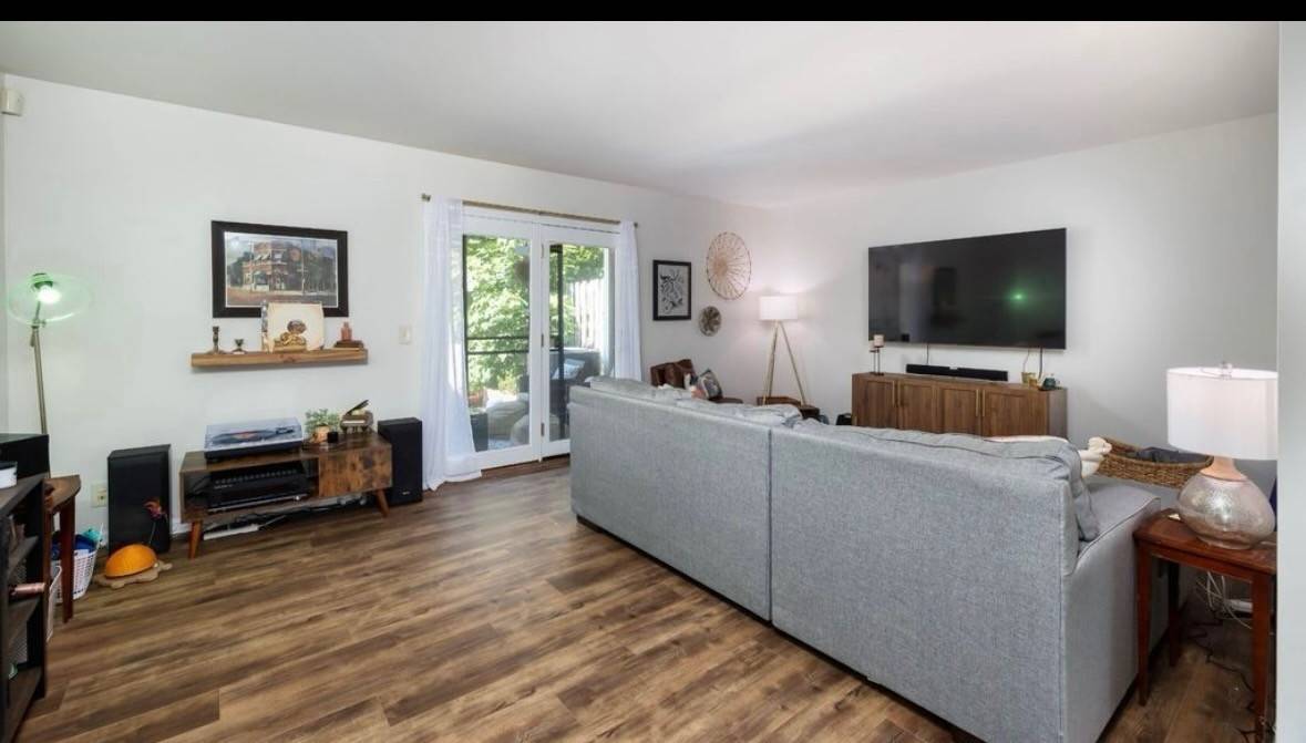 Nashville, TN 37215,5025 Hillsboro Pike #4A