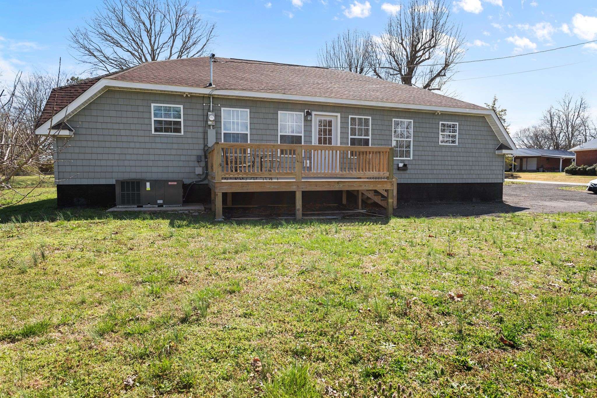 Hohenwald, TN 38462,222 W 2nd Ave