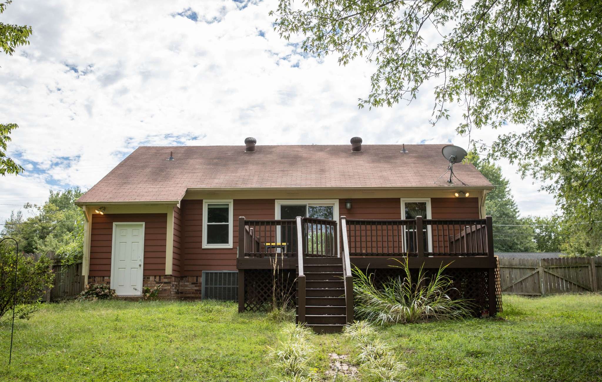 Nashville, TN 37221,916 Harpeth Bend Dr