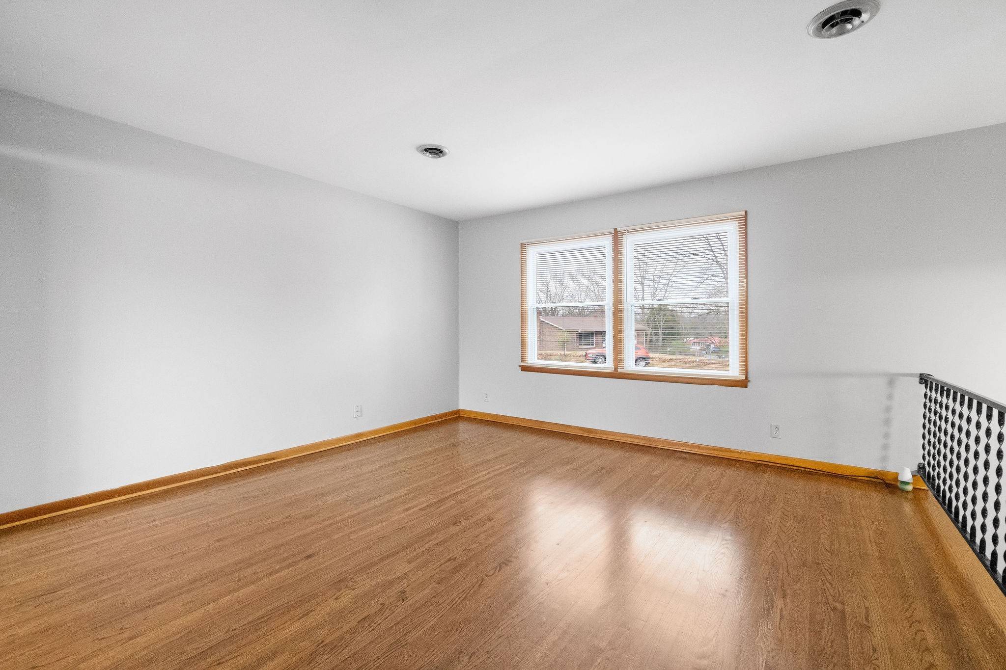 Clarksville, TN 37042,206 Mills Dr