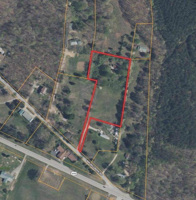 Hohenwald, TN 38462,718 Brush Creek Rd