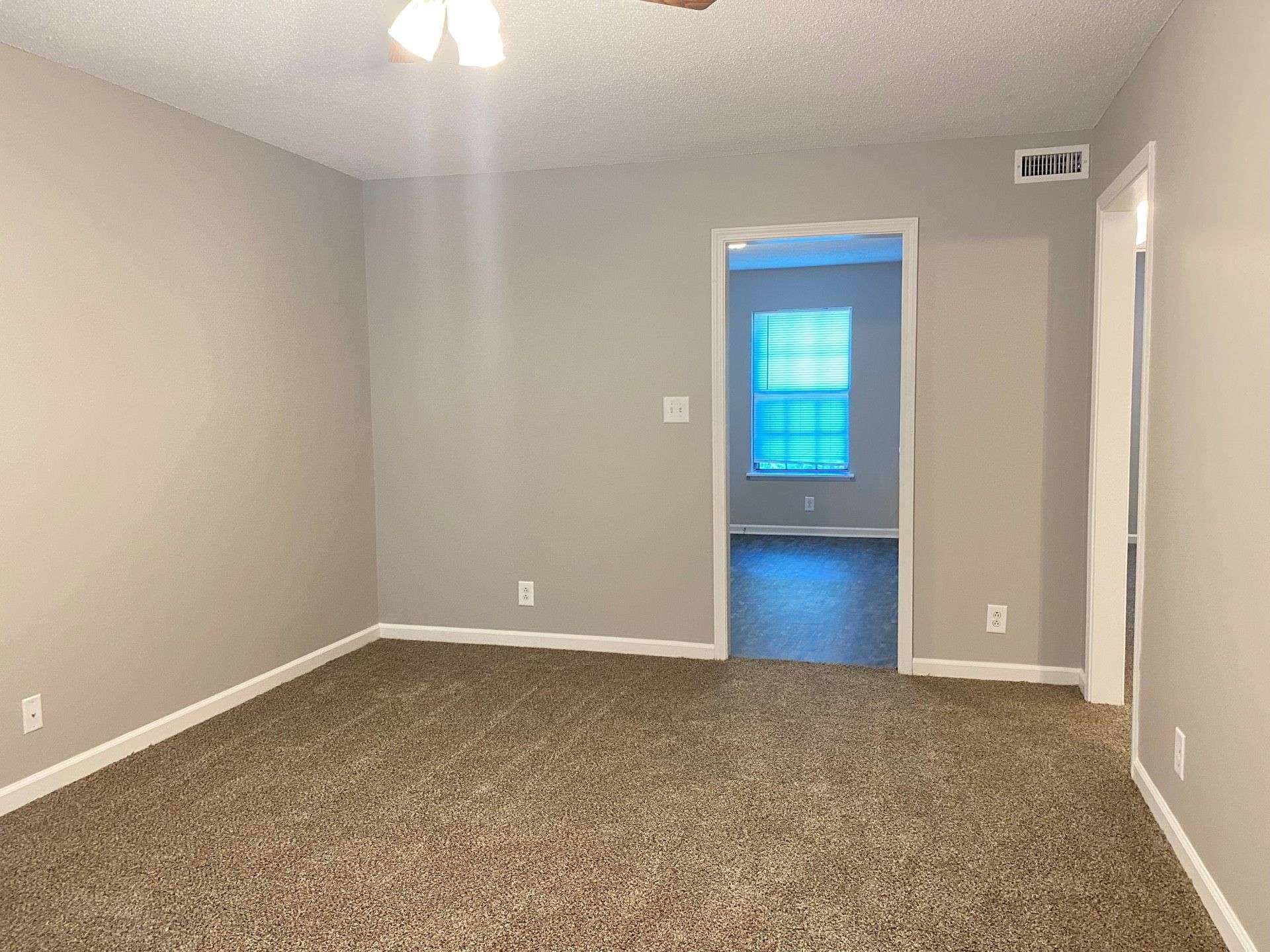 Clarksville, TN 37043,421 Martha #D