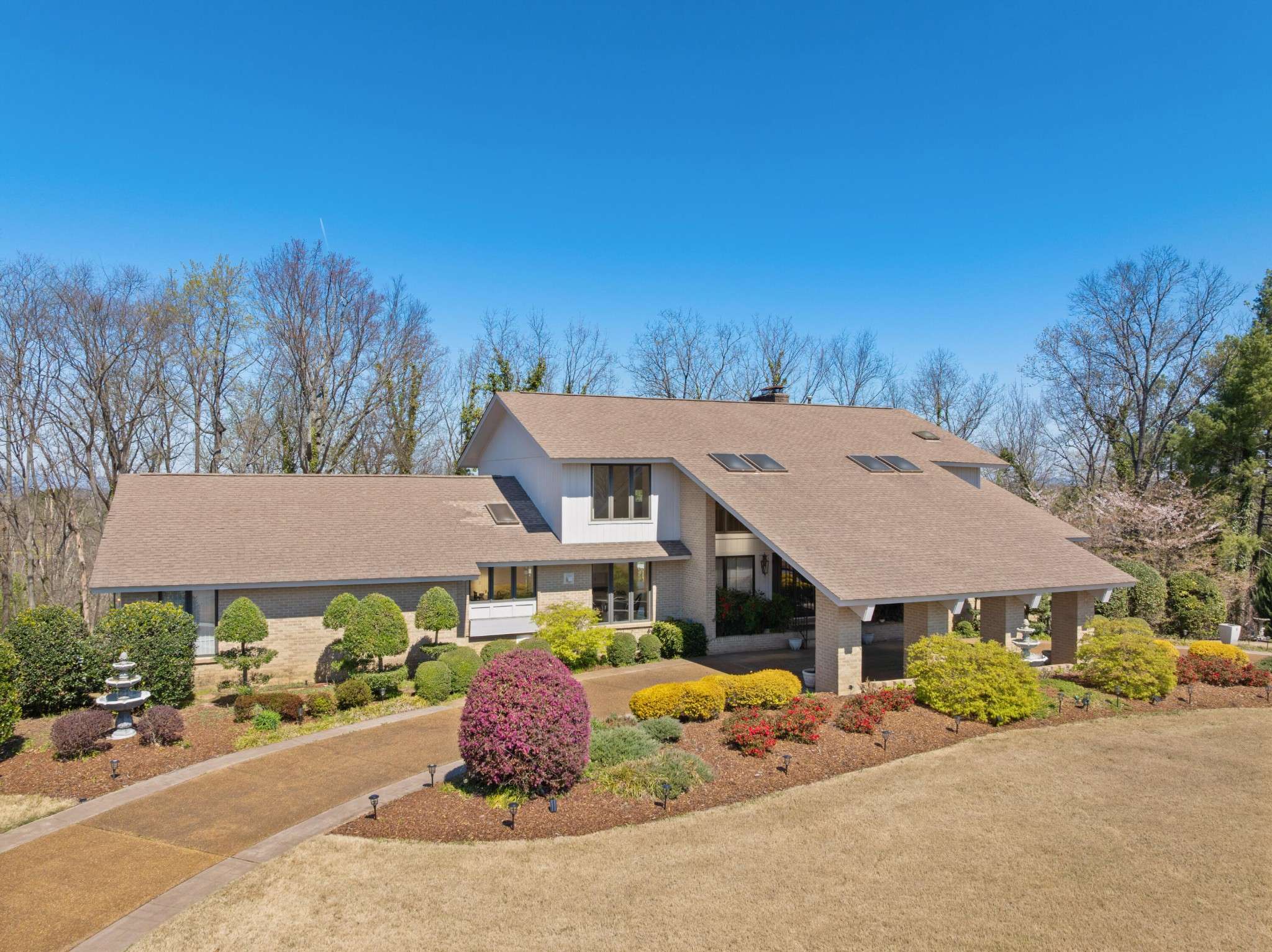 Chattanooga, TN 37421,830 Windy Hill Drive