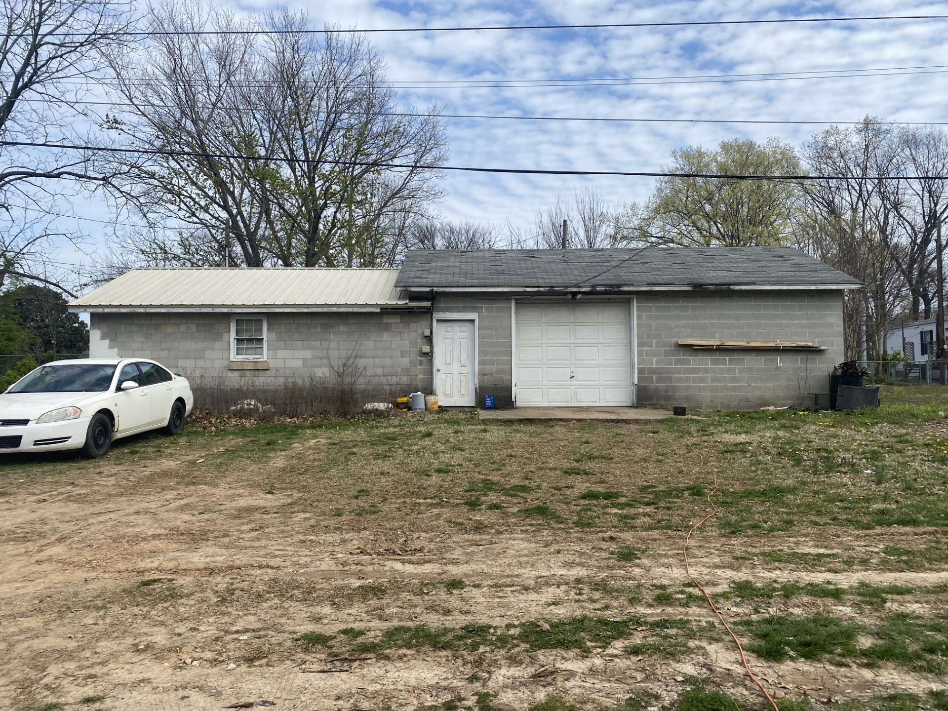 Clarksville, TN 37042,303 Randell Dr