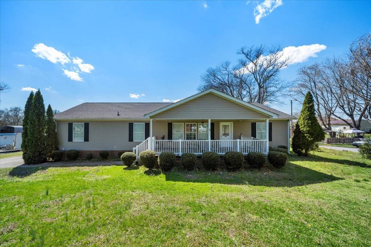 Castalian Springs, TN 37031,212 Harsh Ln