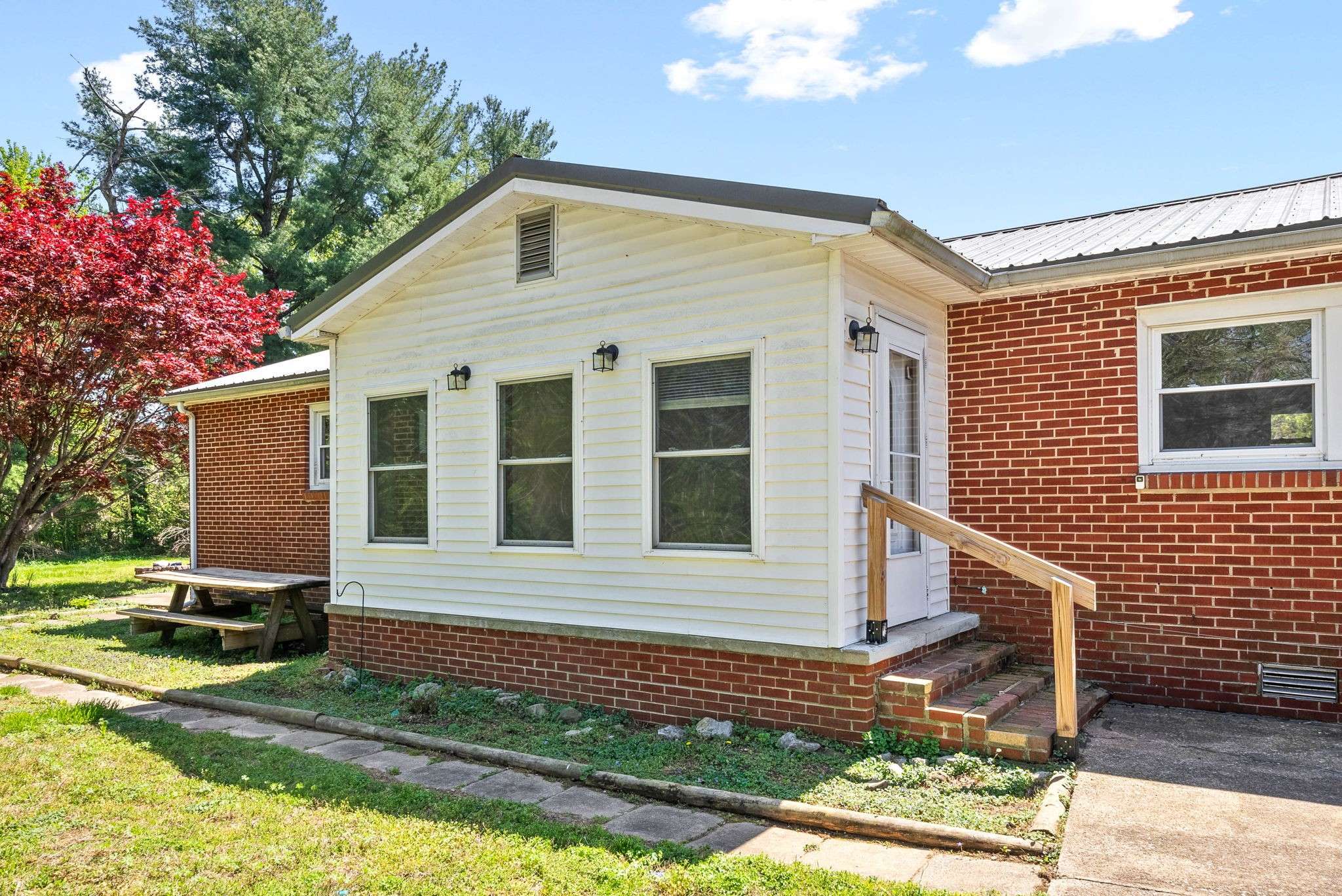 Oak Grove, KY 42262,101 Tandy Ln