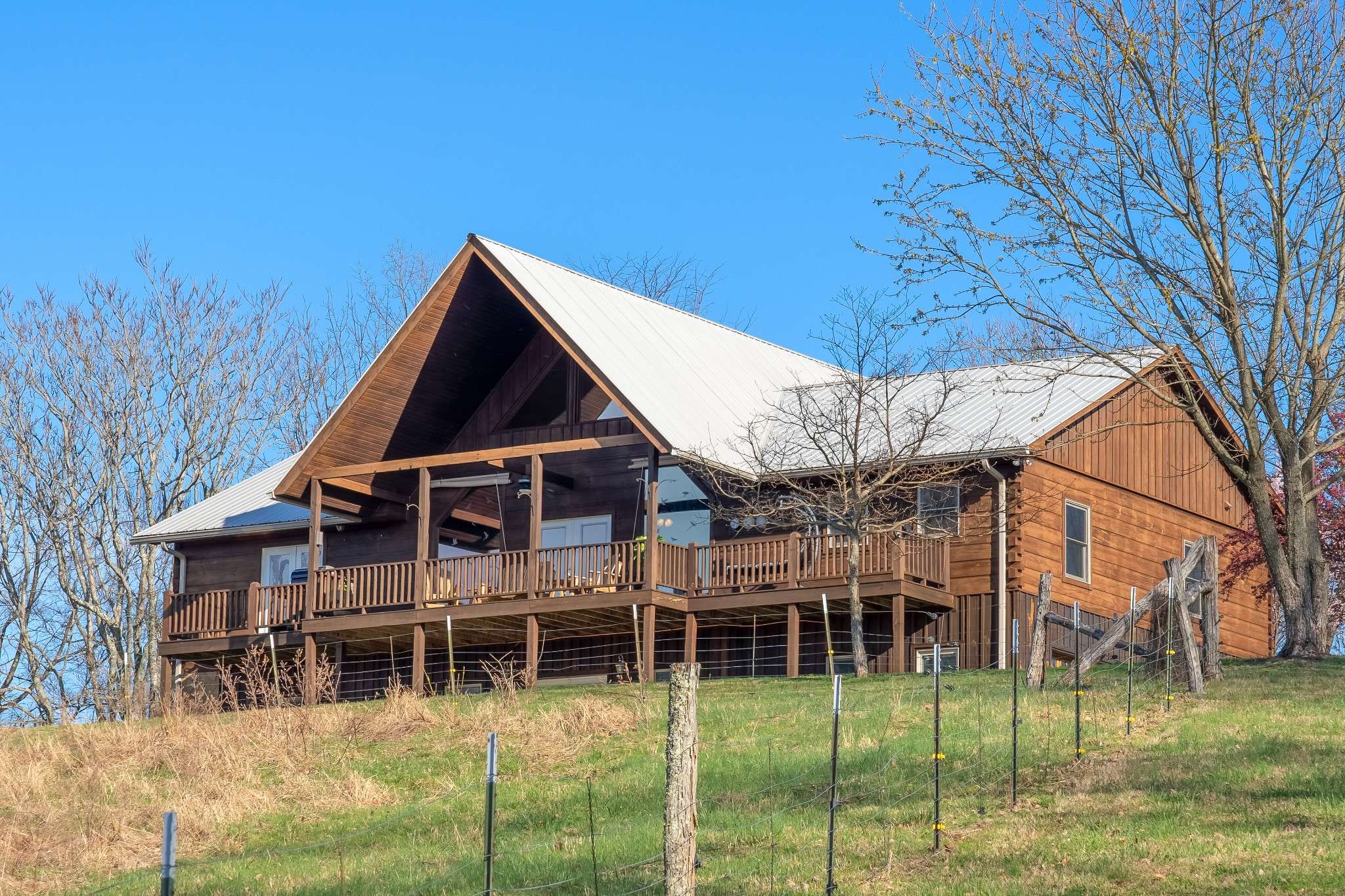 Bethpage, TN 37022,660 Vaden Hill Ln