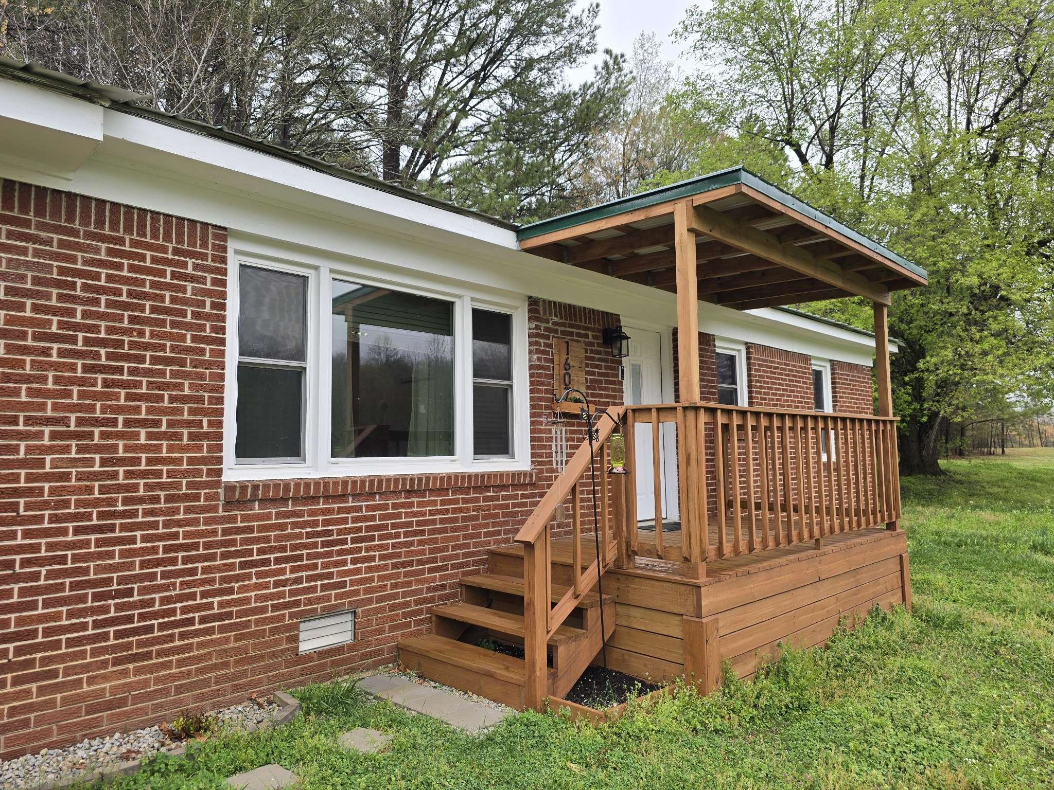 Waynesboro, TN 38485,1607 Old Highway 64 #E