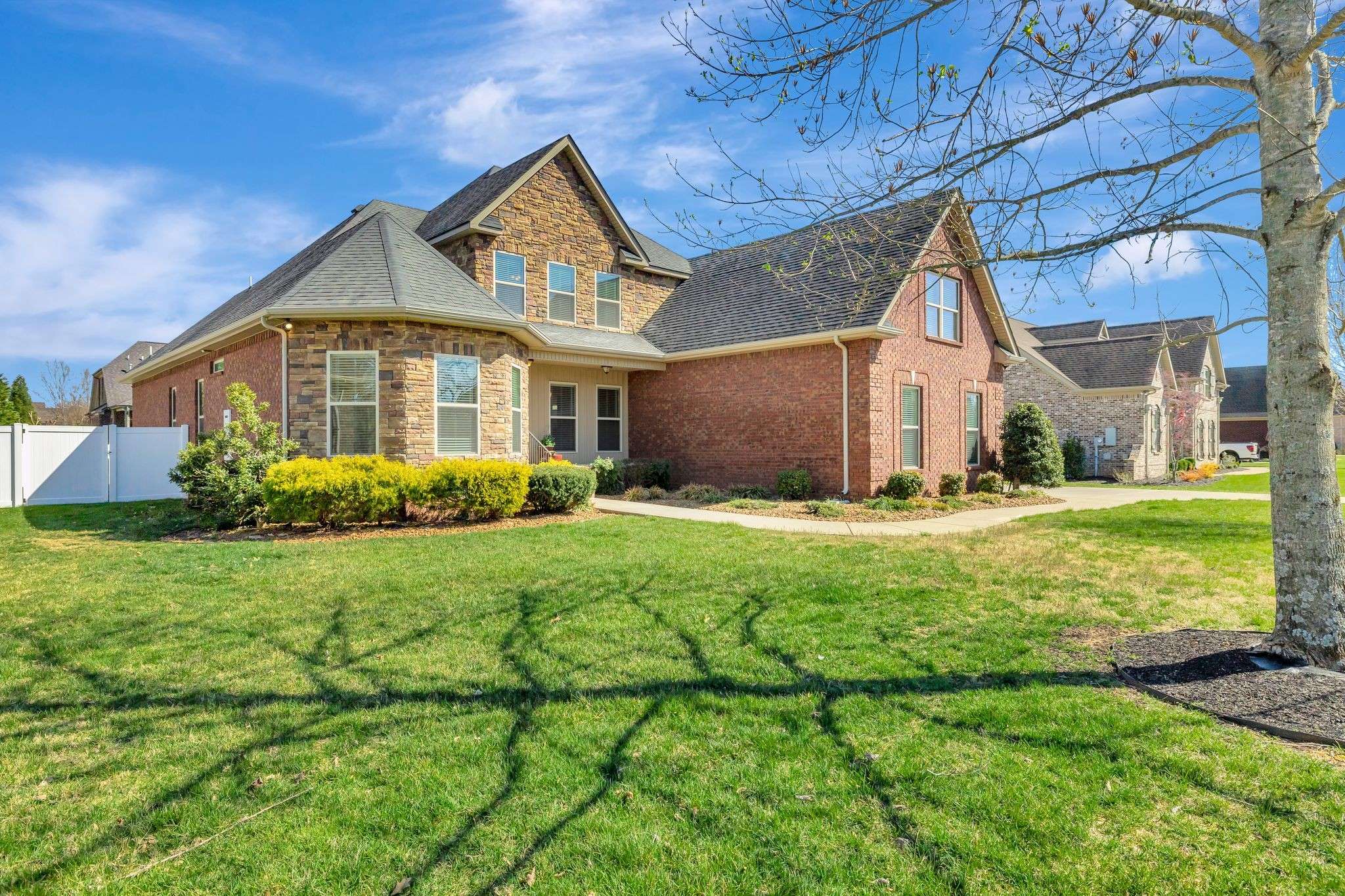 Murfreesboro, TN 37129,2726 Wynthrope Hall Dr