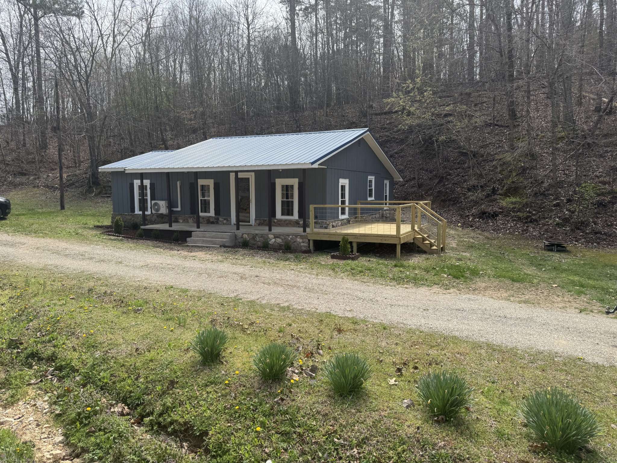 Waynesboro, TN 38485,446 Kilburn Hollow Rd