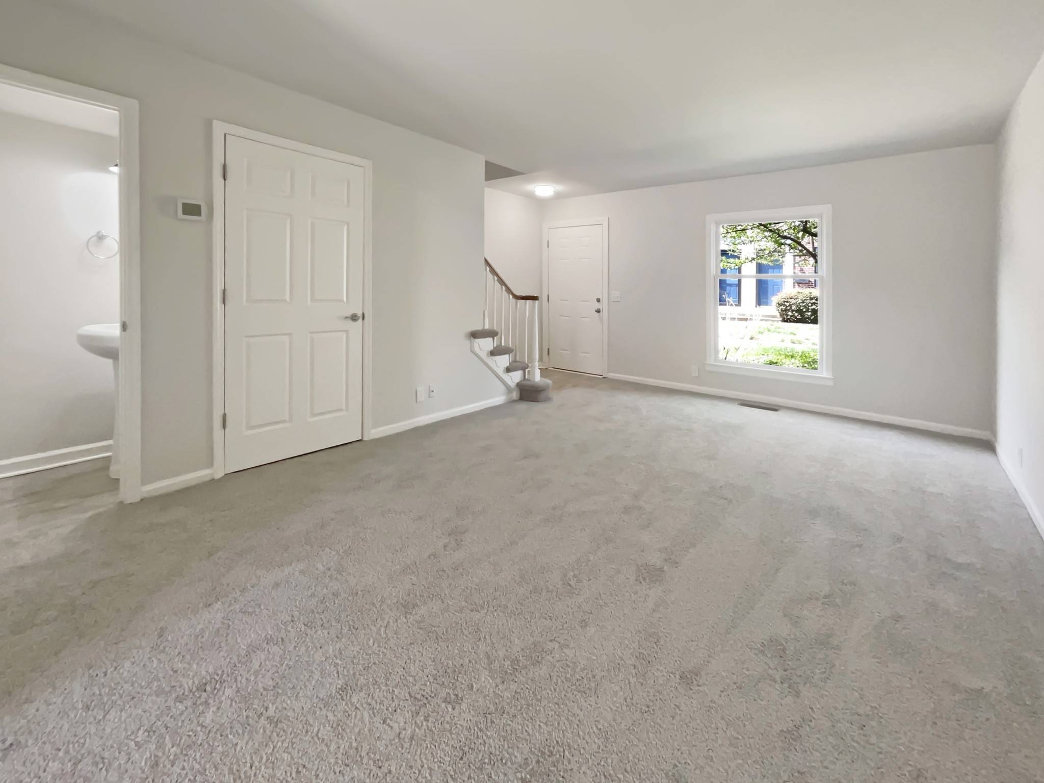 Nashville, TN 37215,5025 Hillsboro Pike #17F