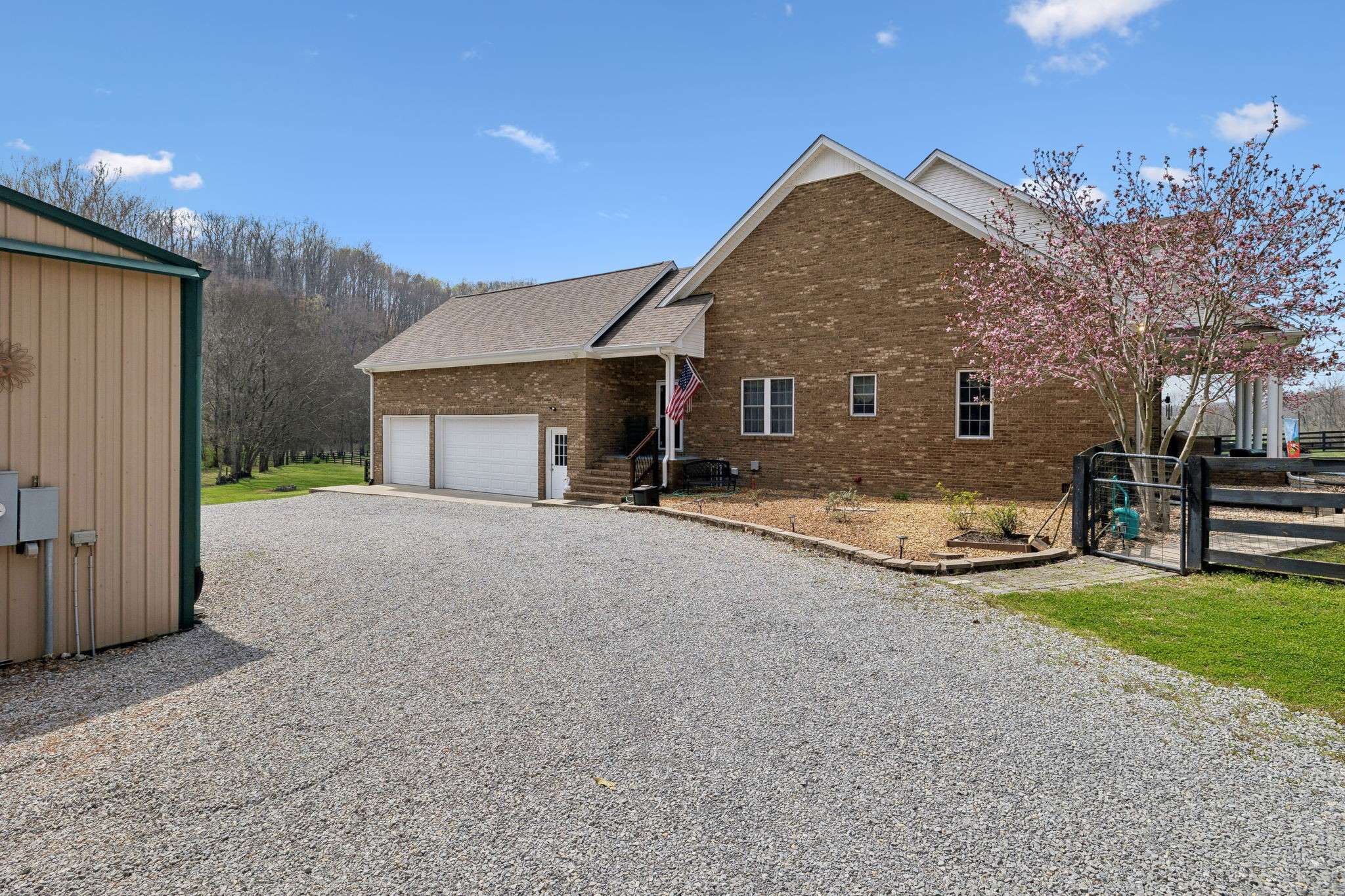 Columbia, TN 38401,6572 Leipers Creek Rd