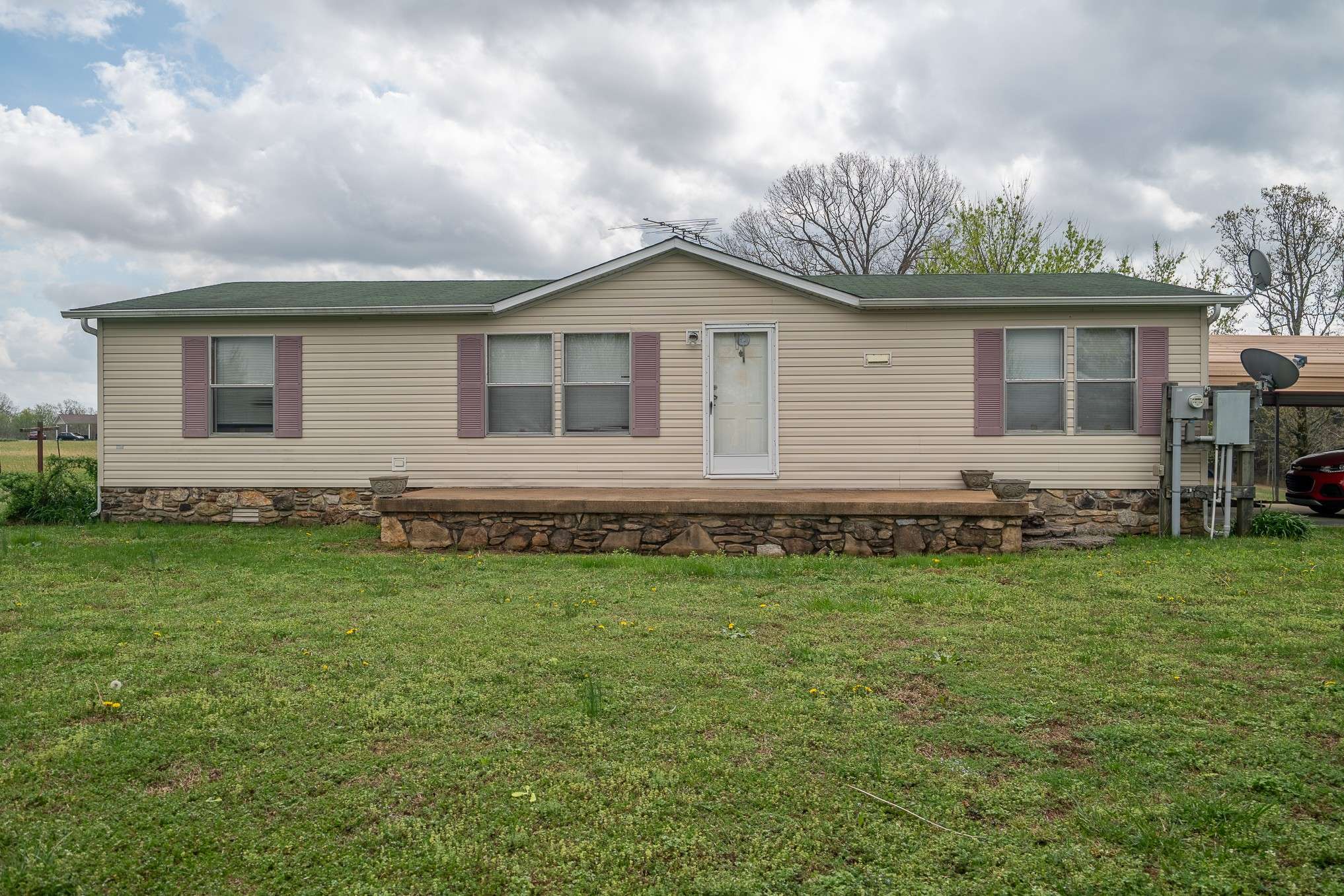 Lawrenceburg, TN 38464,46 Piney Rd