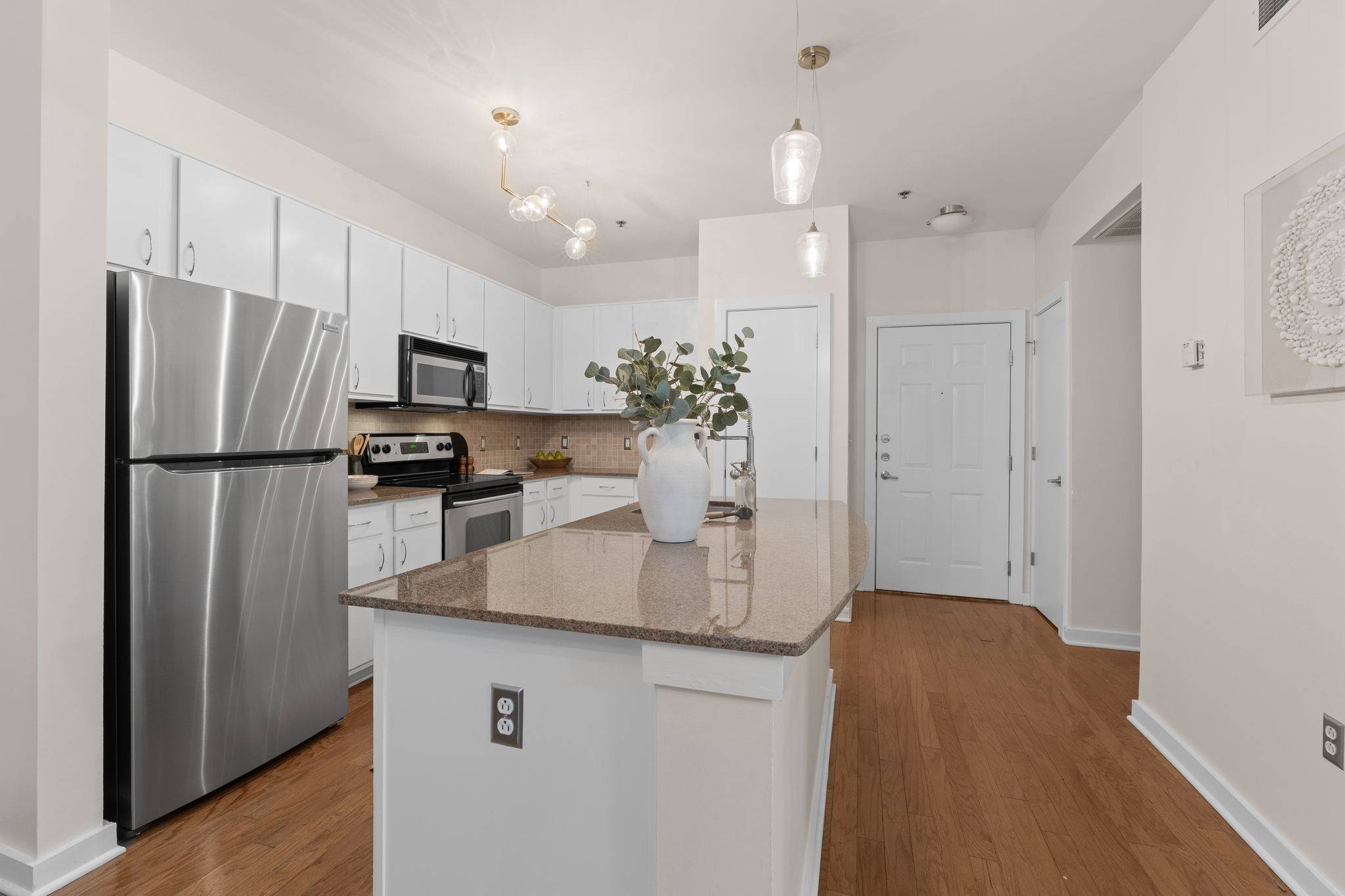 Nashville, TN 37203,1803 Broadway #219