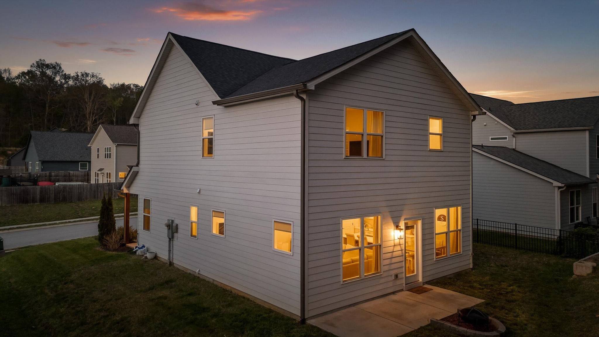 Soddy Daisy, TN 37379,284 Stonegate Way