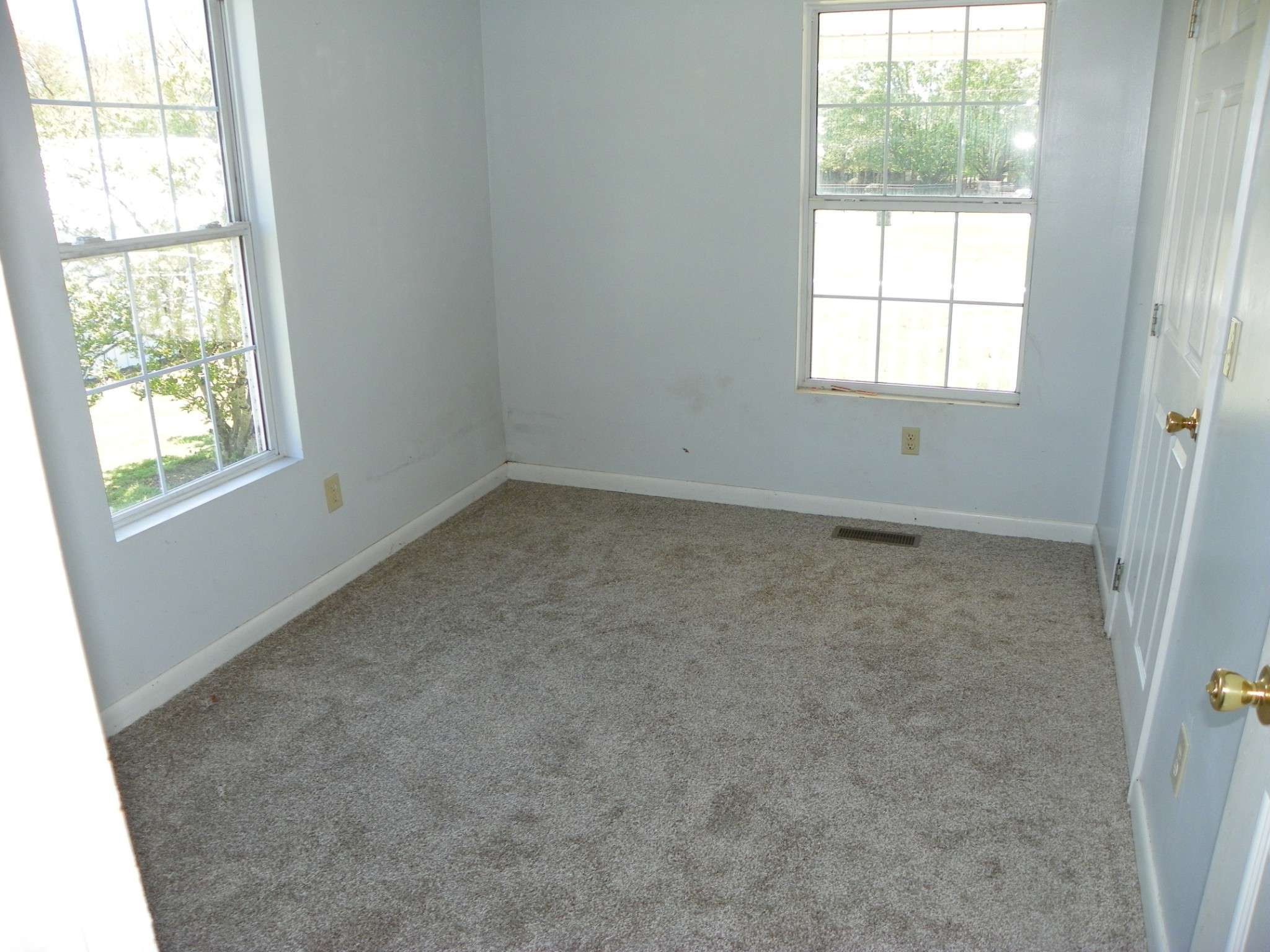 Walling, TN 38587,306 Doug Luna Rd