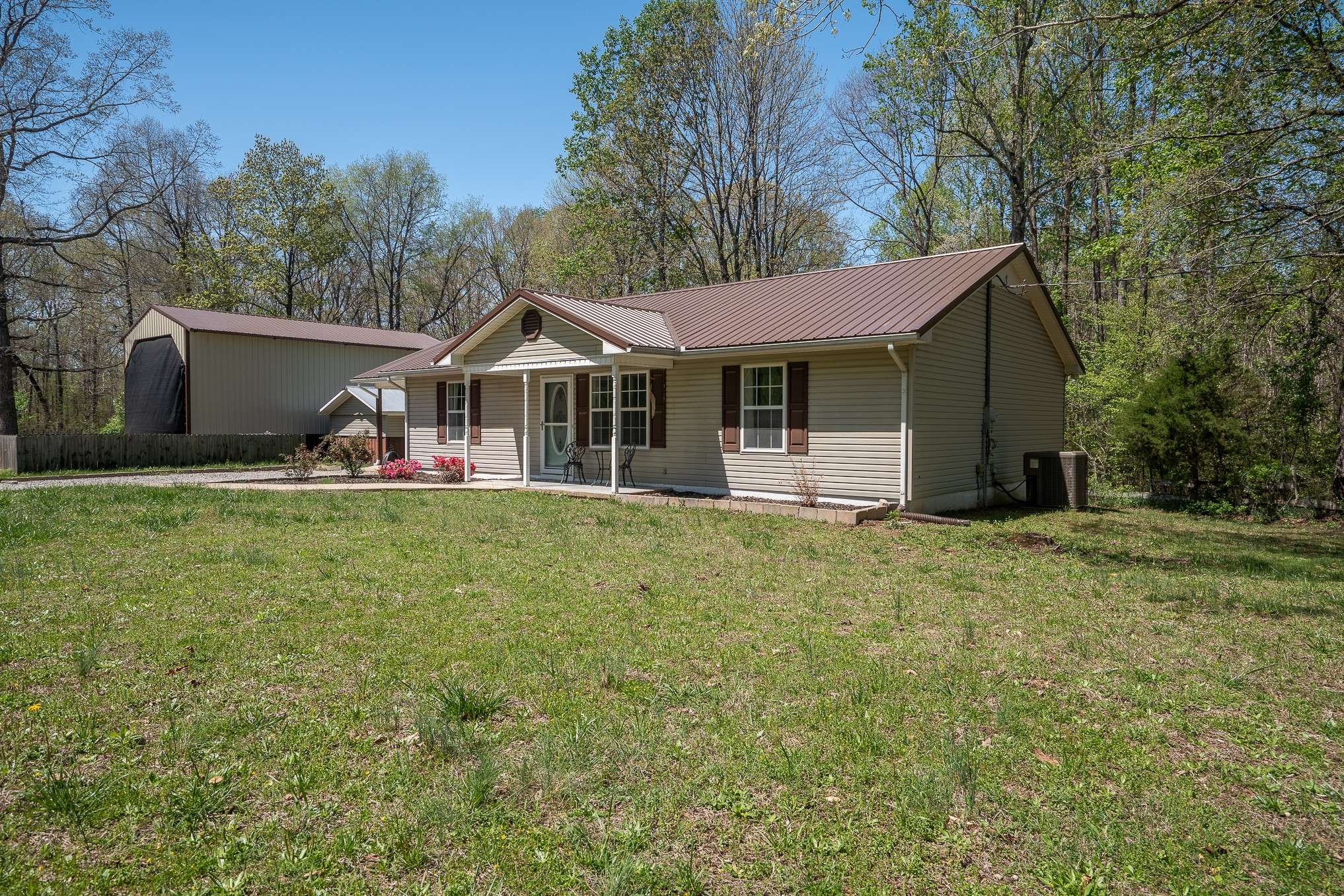 Leoma, TN 38468,382 Dogwood Ln