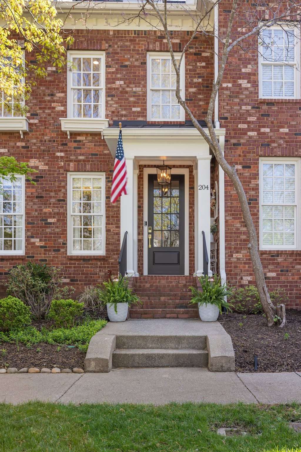 Franklin, TN 37064,204 Pearl St #W