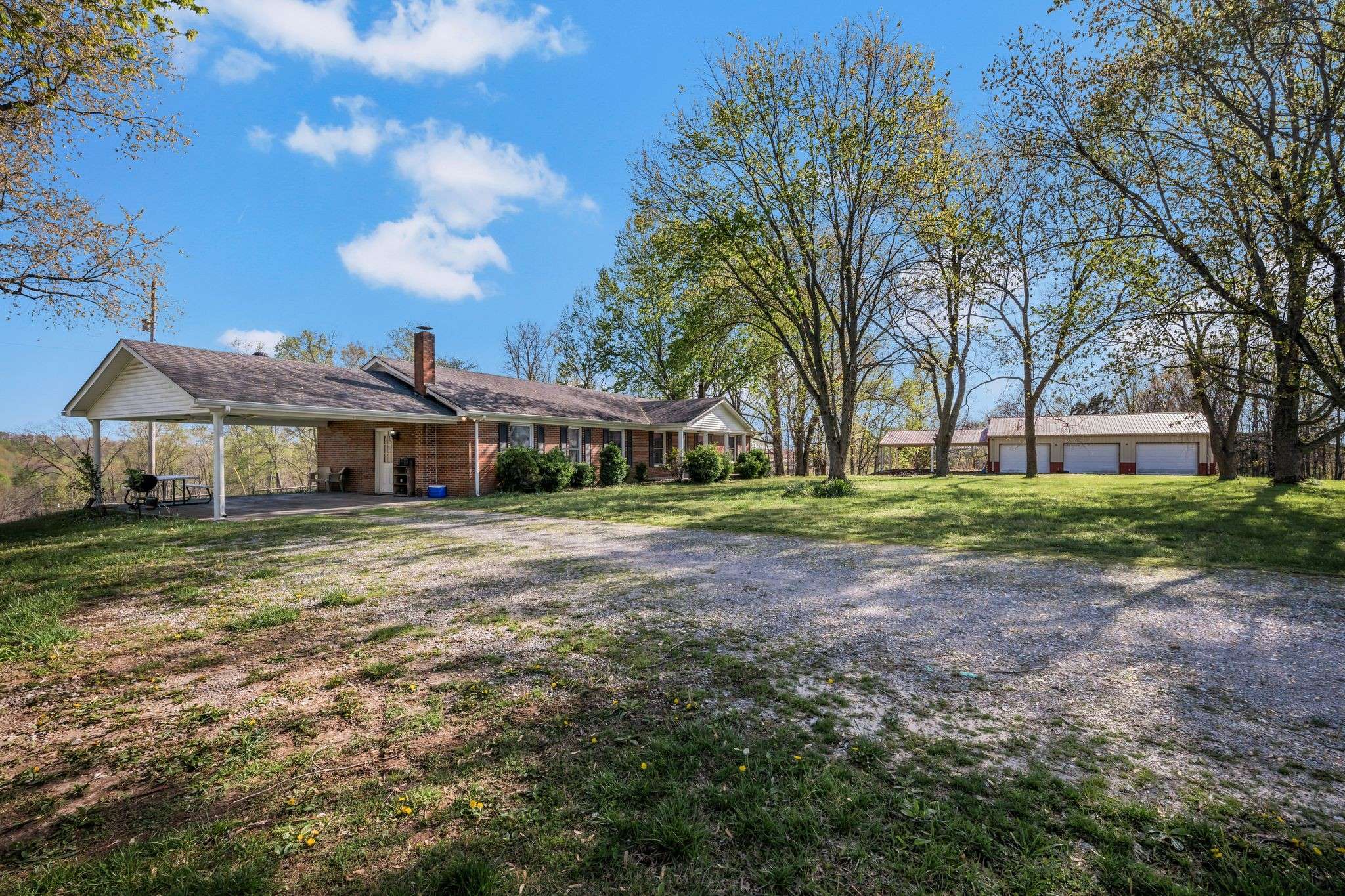 Charlotte, TN 37036,1175 Batson Mill Rd