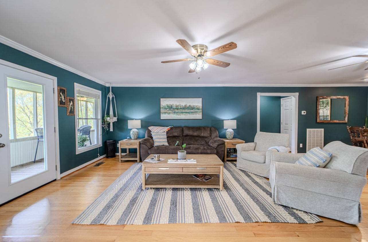 Stewart, TN 37175,3205 Rocky Point Ln