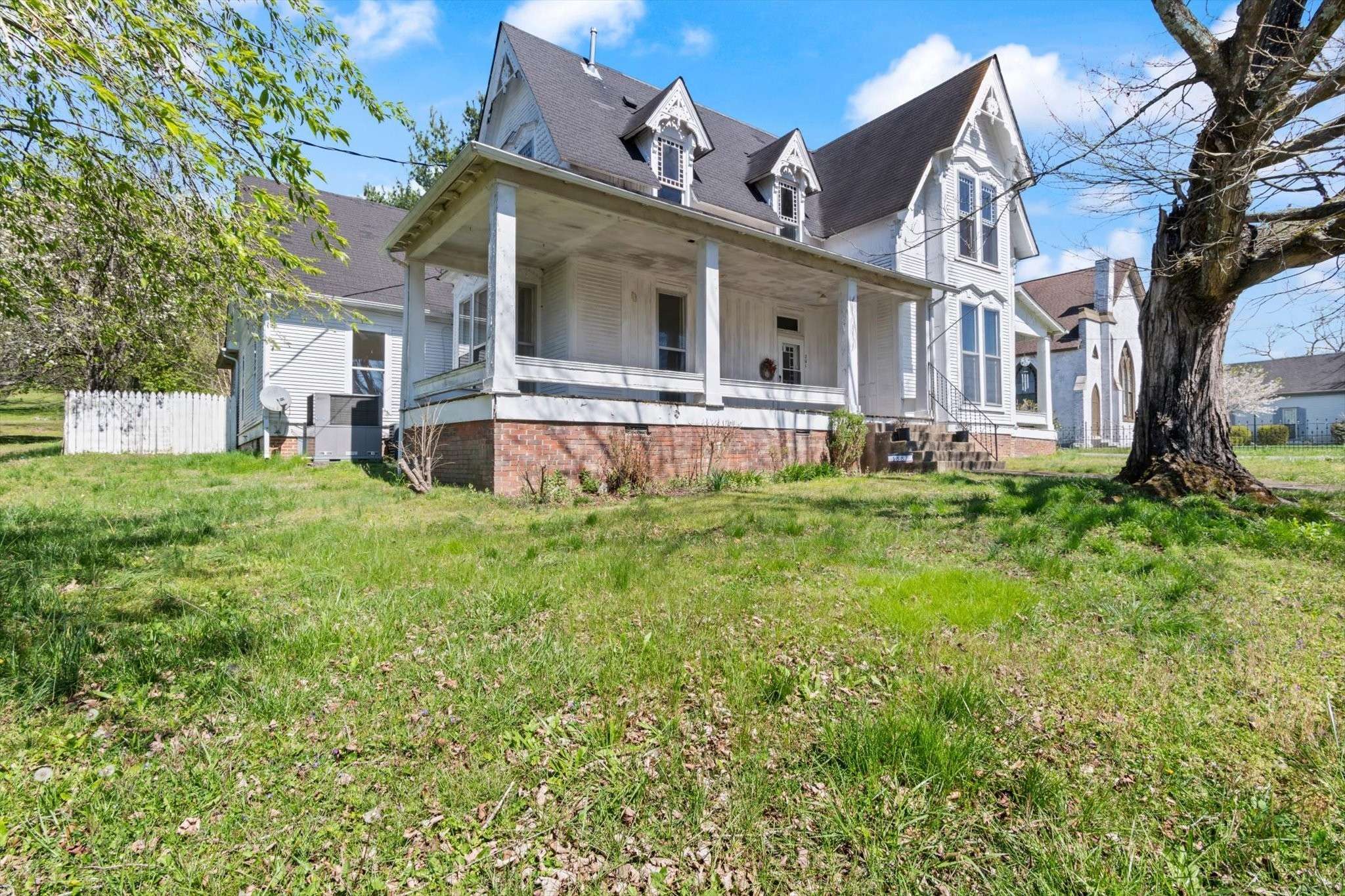 Wartrace, TN 37183,201 Knob Creek Rd