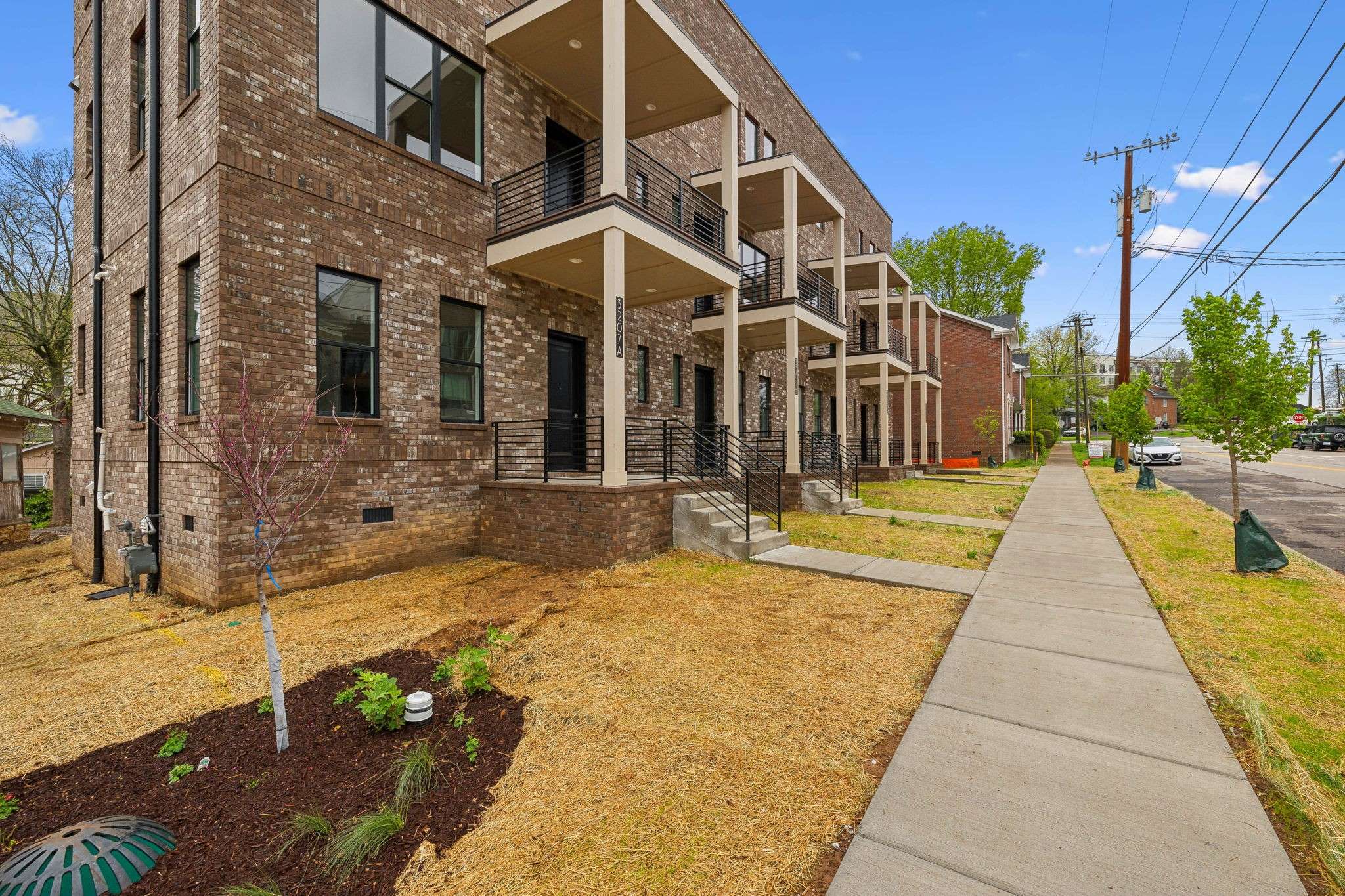 Nashville, TN 37203,3207A Long Blvd