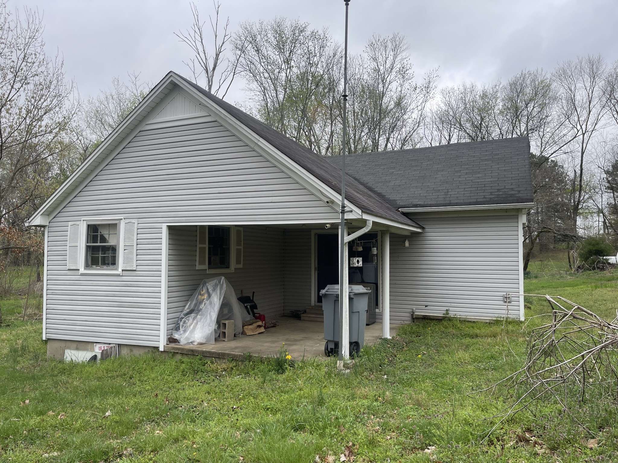 Loretto, TN 38469,47 Shackelford Rd