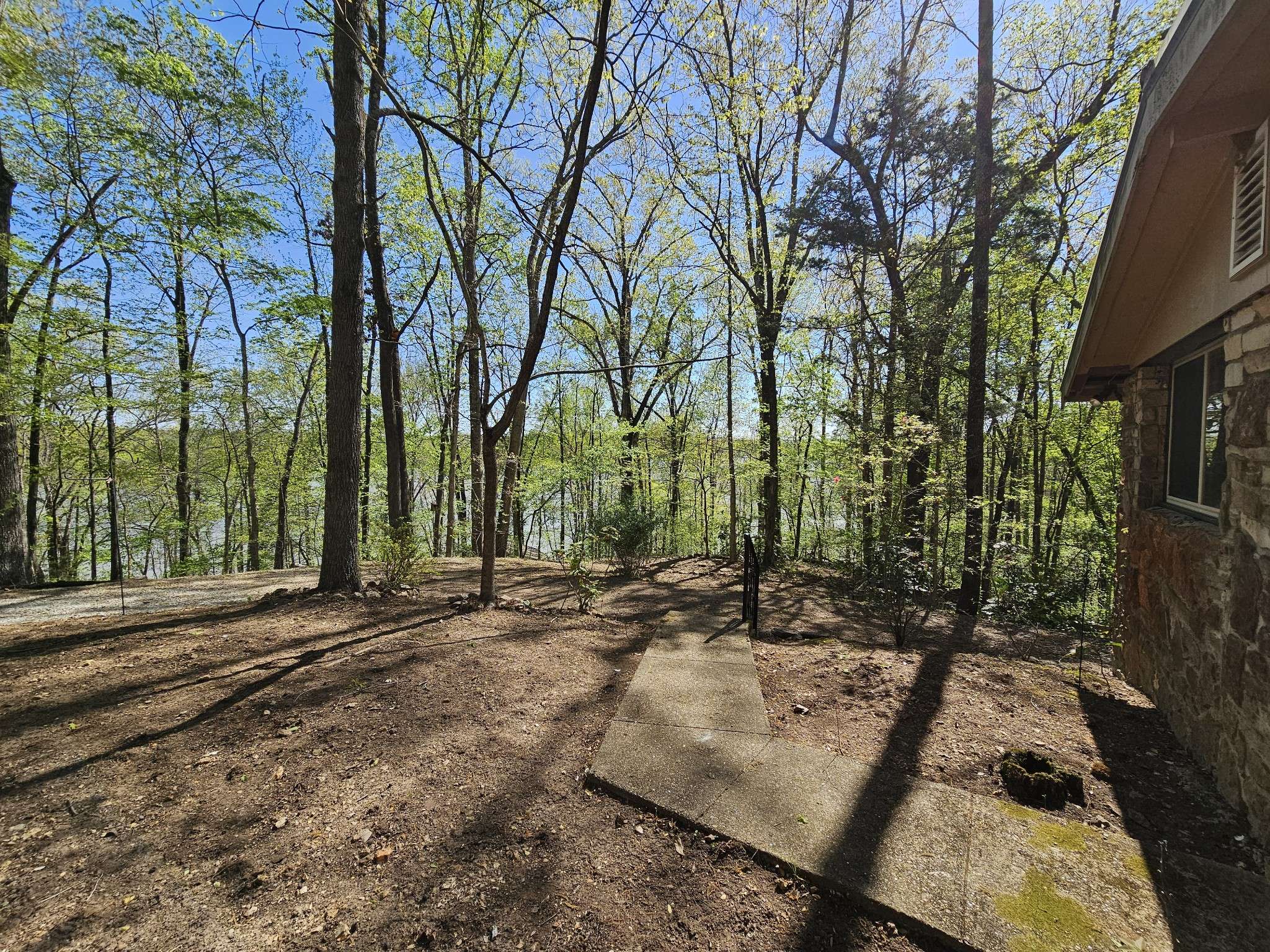 Parsons, TN 38363,50 Deaton Ln