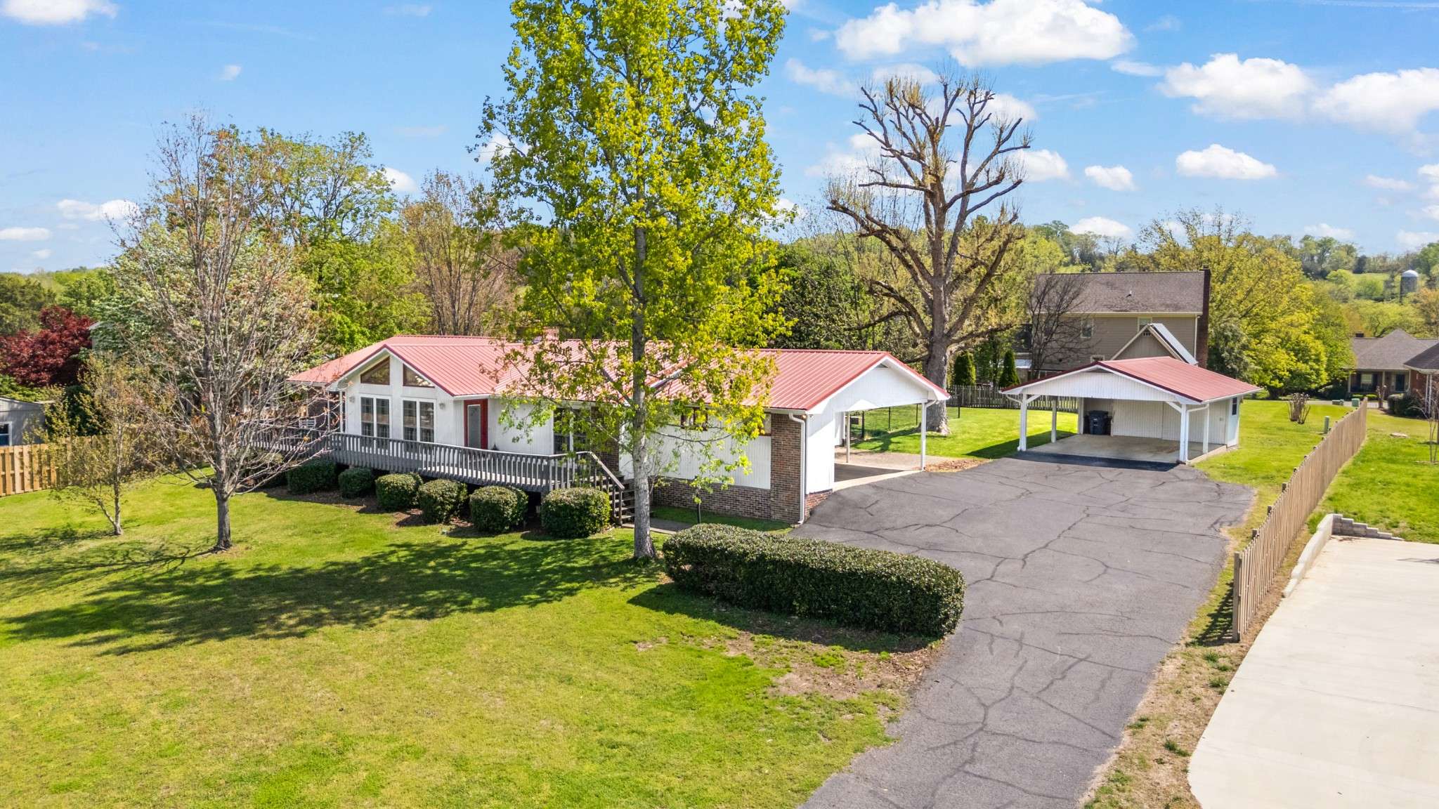 Fayetteville, TN 37334,910 Greenview Dr