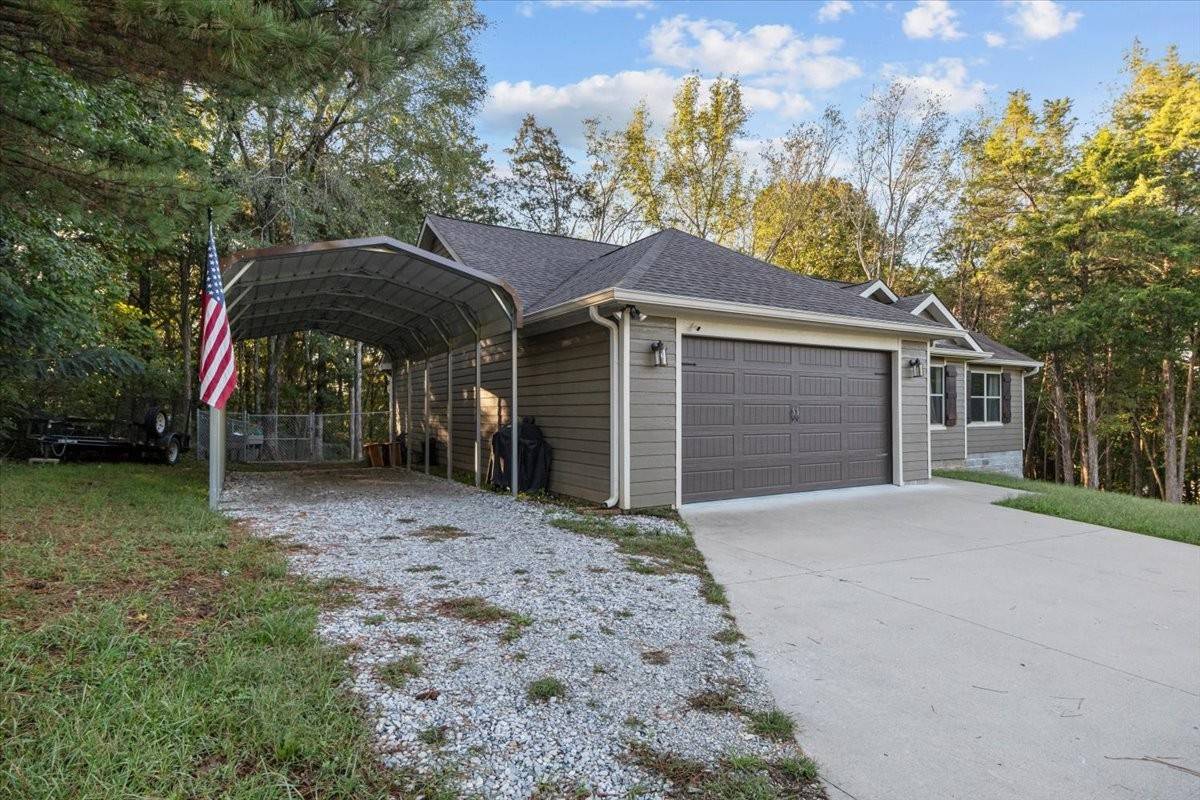 Waverly, TN 37185,100 Station Dr