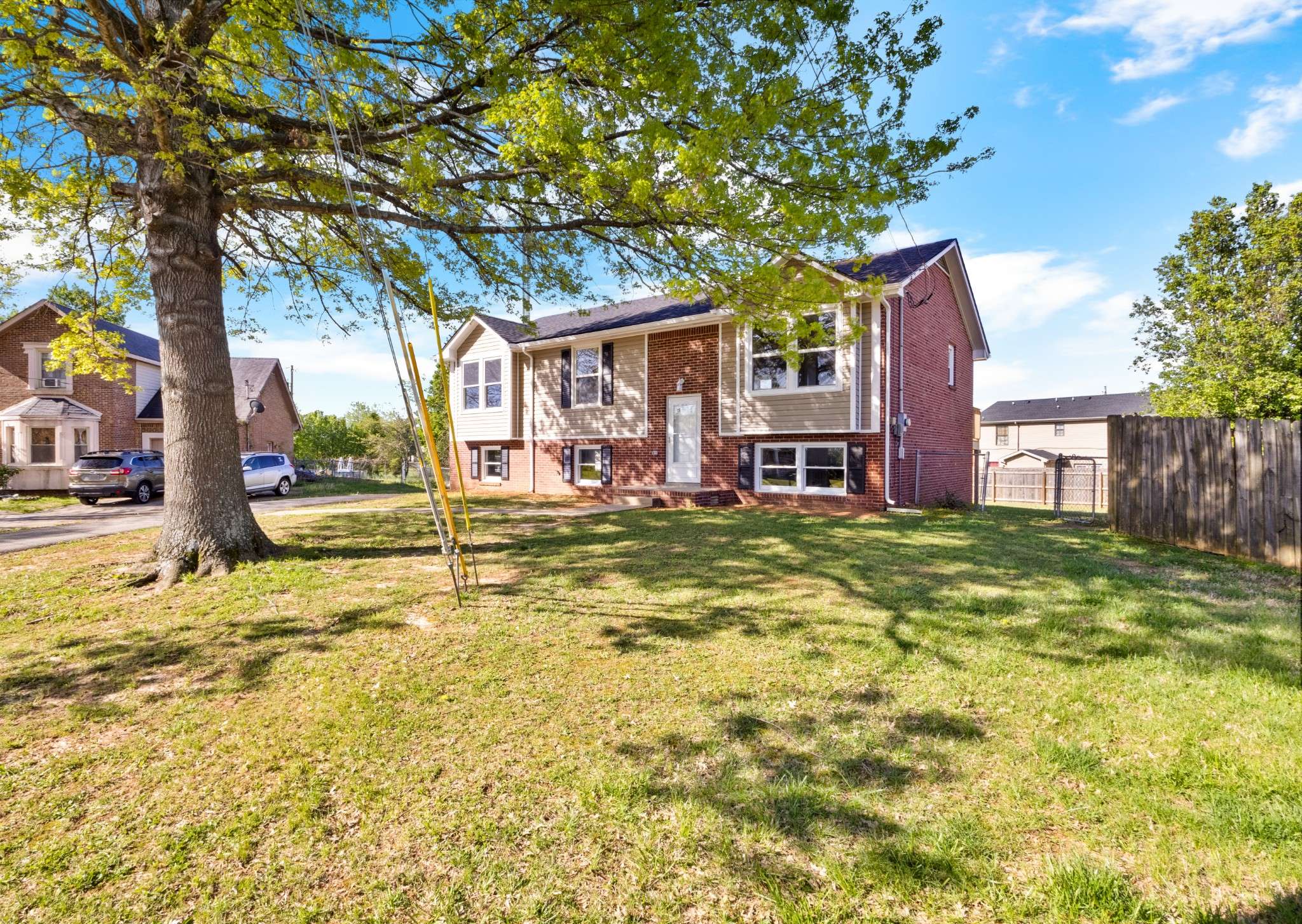 Clarksville, TN 37042,302 Windrush Dr