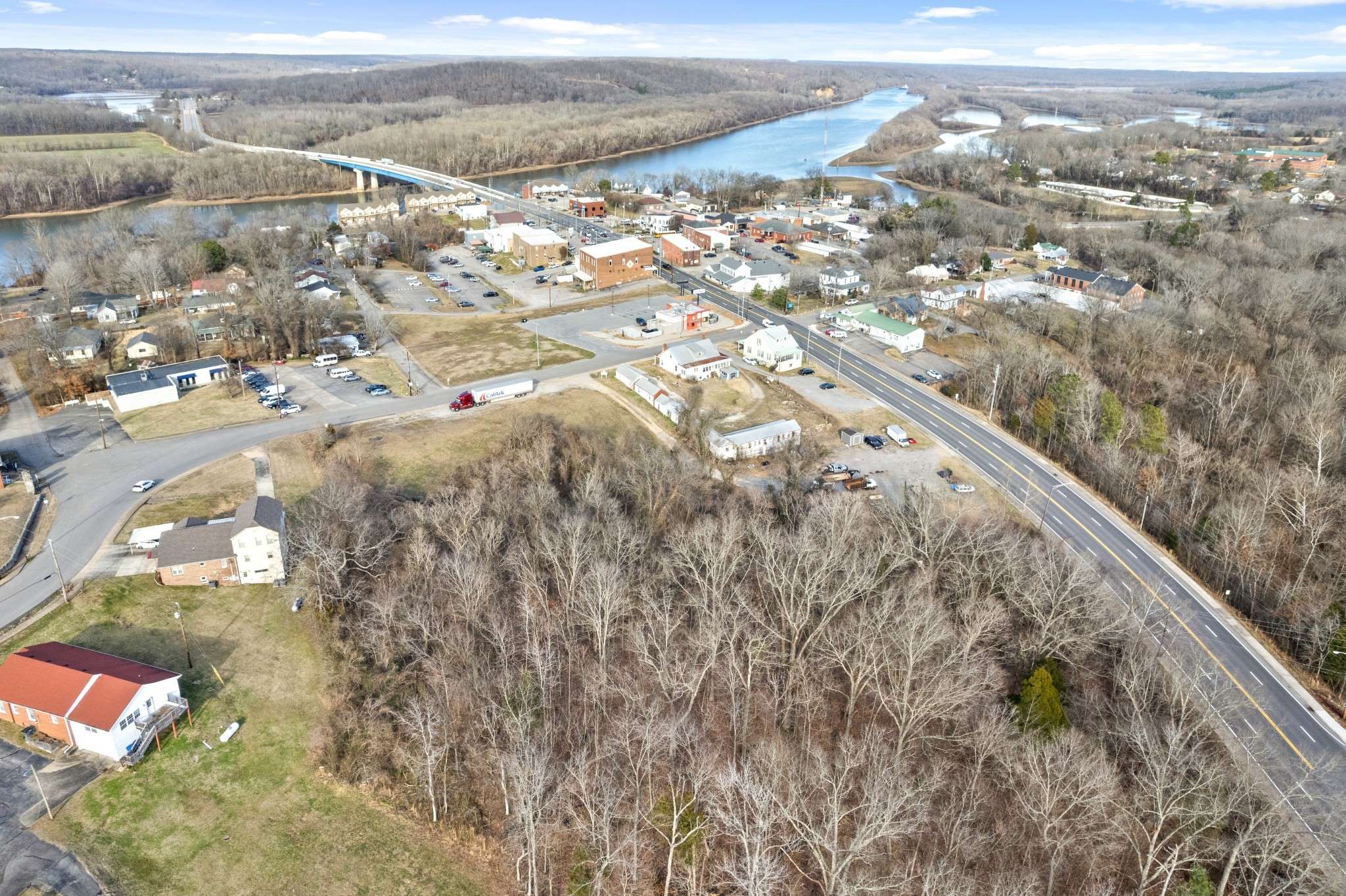 Dover, TN 37058,1 Church Street