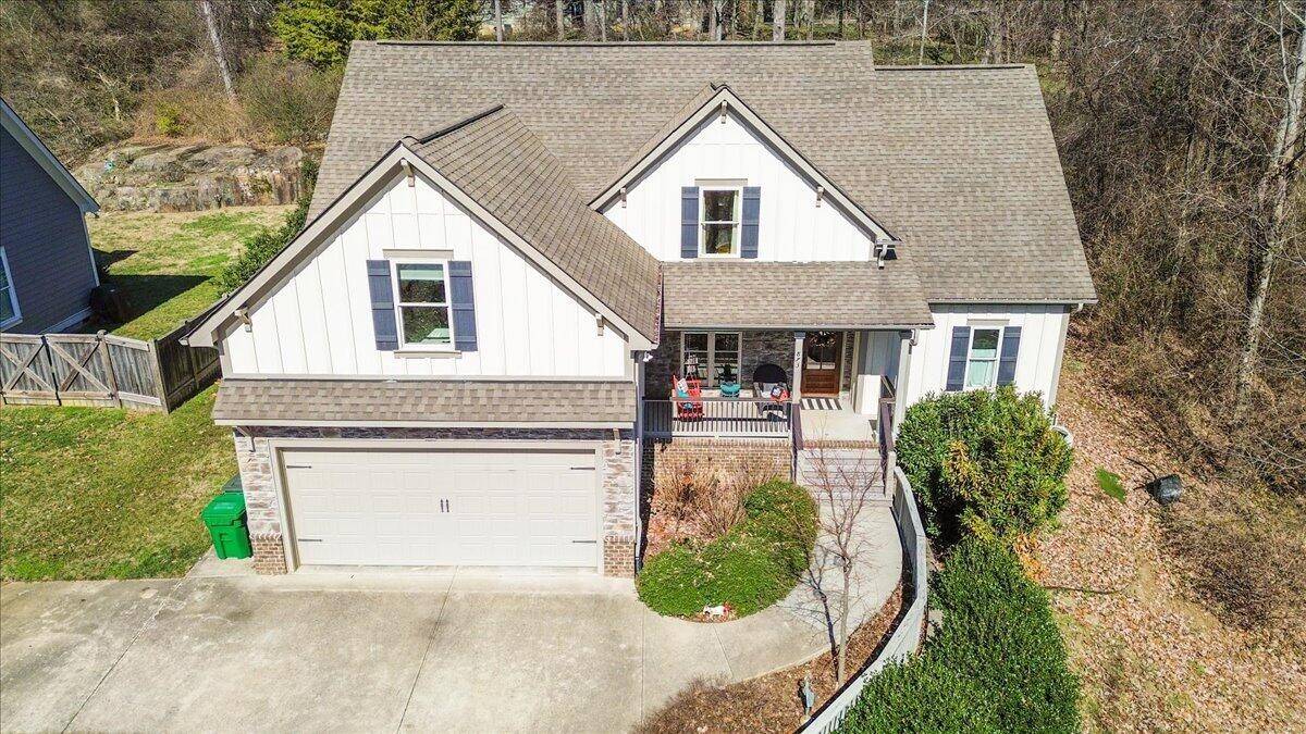Signal Mountain, TN 37377,873 Kentucky Avenue