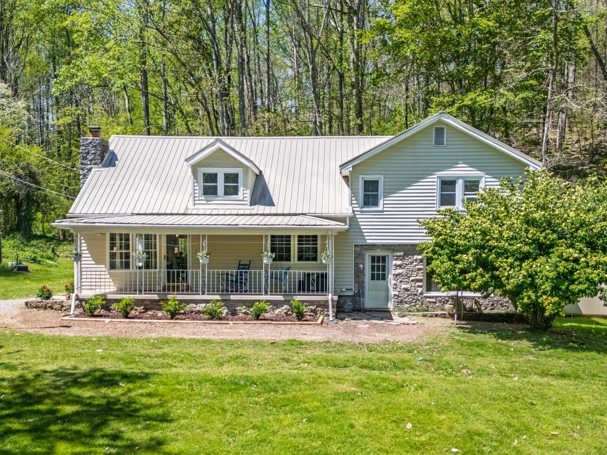 Flintville, TN 37335,218 Shady Grove Rd