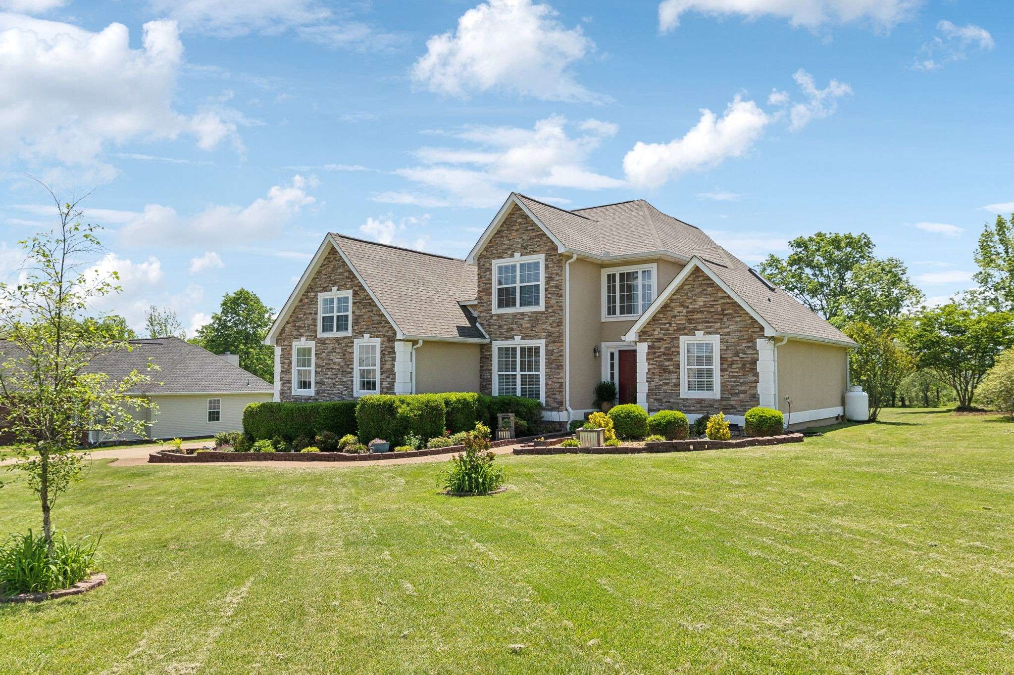 Columbia, TN 38401,1427 Oak Leaf Dr