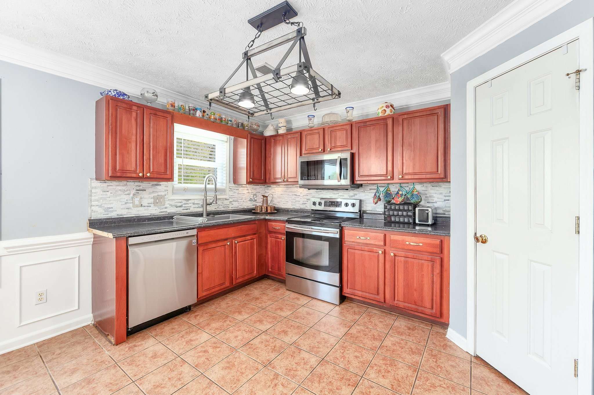 Jackson, TN 38305,966 Cooper Anderson Rd
