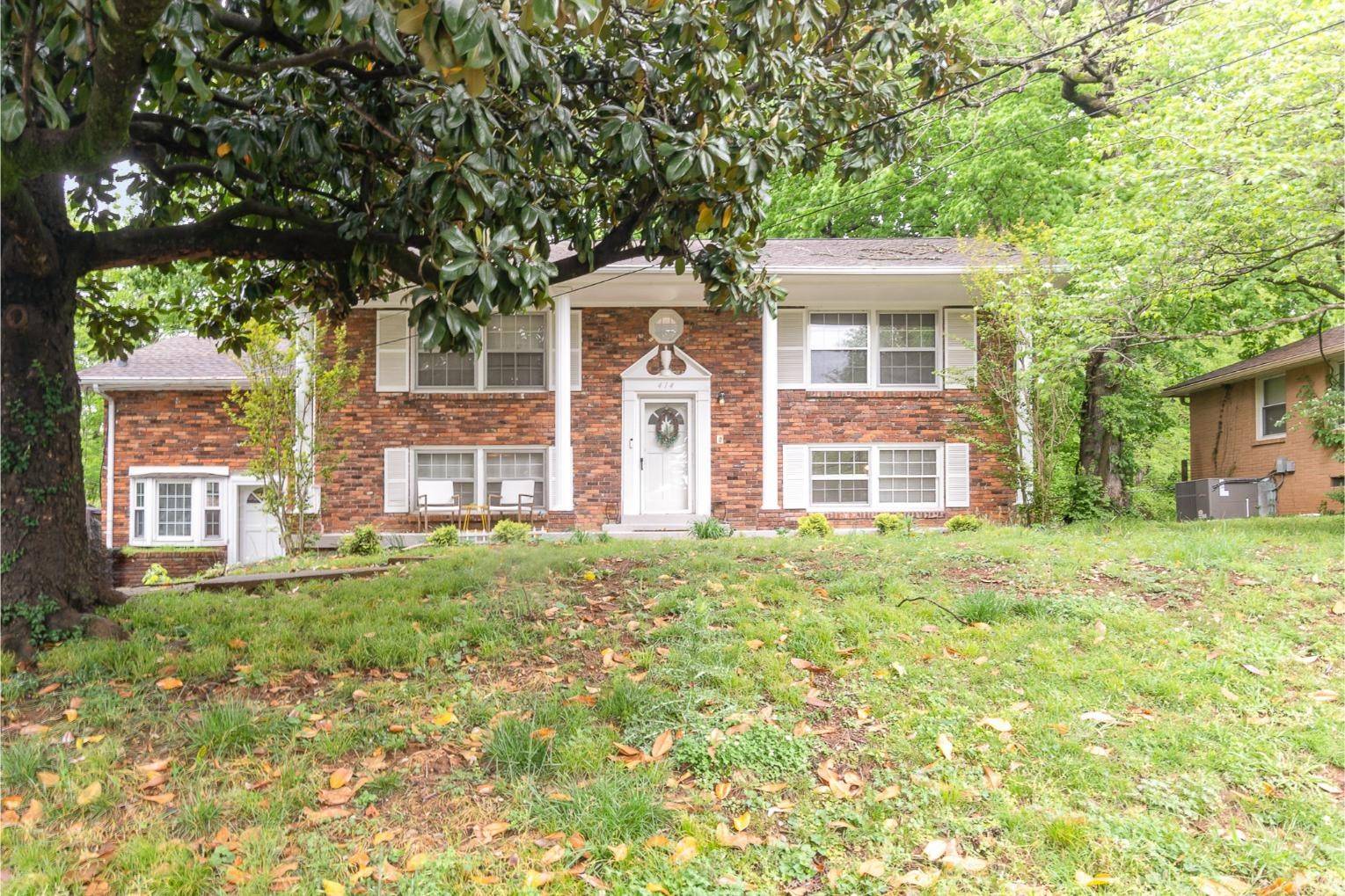 Hermitage, TN 37076,414 Bonnawood Dr