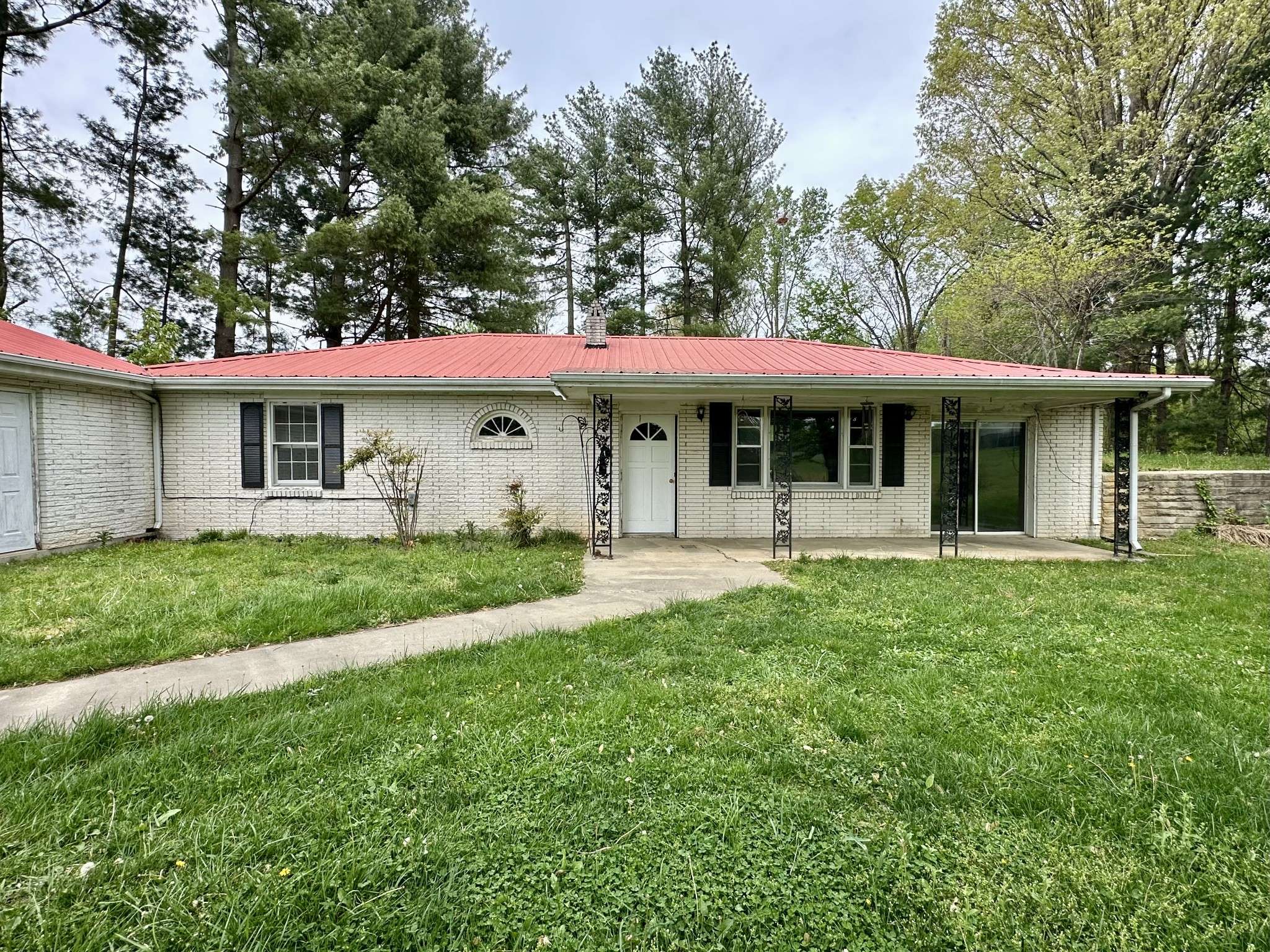 Scottsville, KY 42164,616 Amos Long Creek Rd