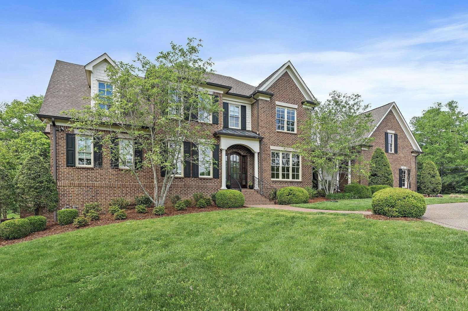 Nashville, TN 37215,5899 Willshire Dr