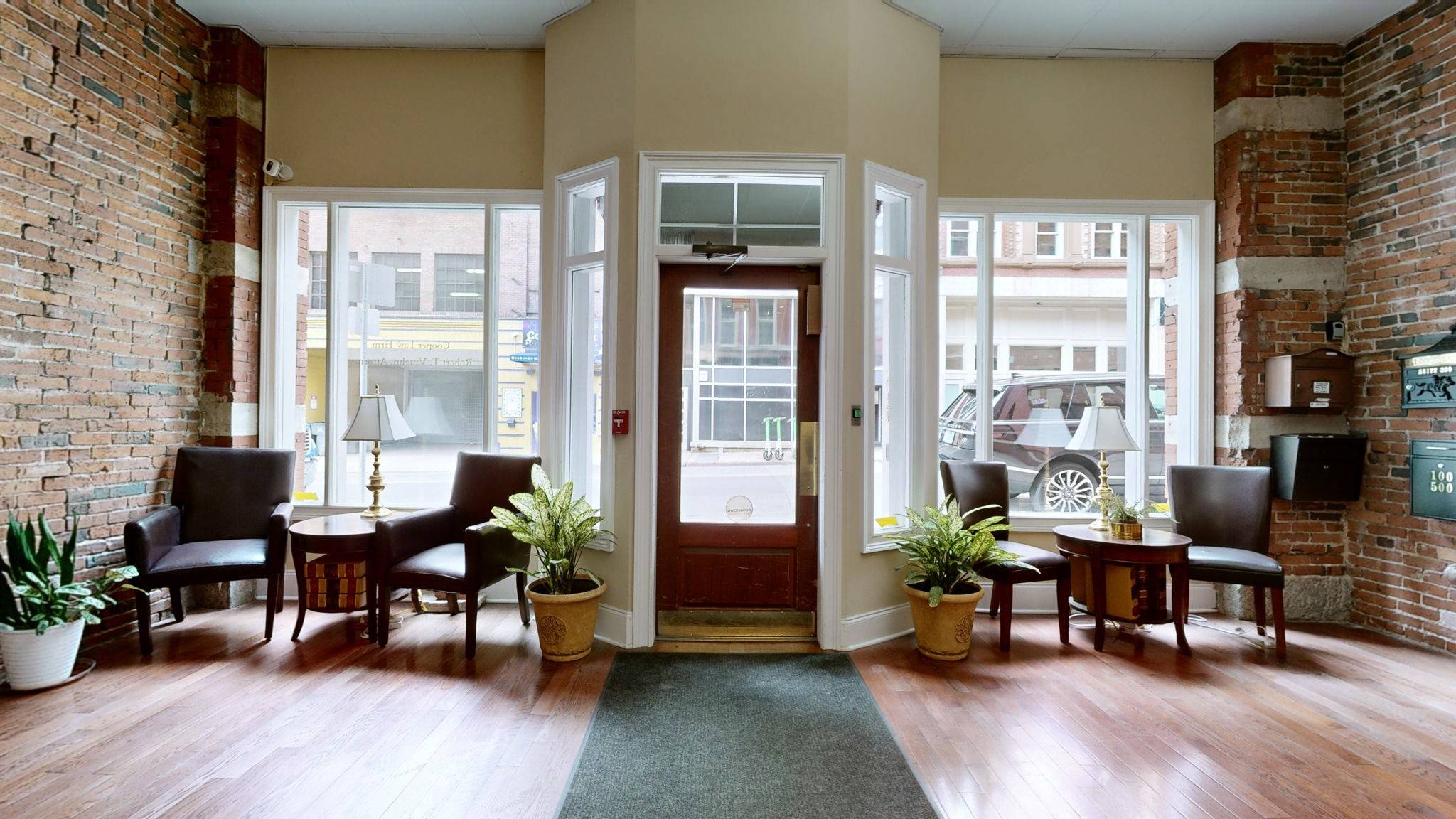 Nashville, TN 37201,208 3rd Ave #N #400