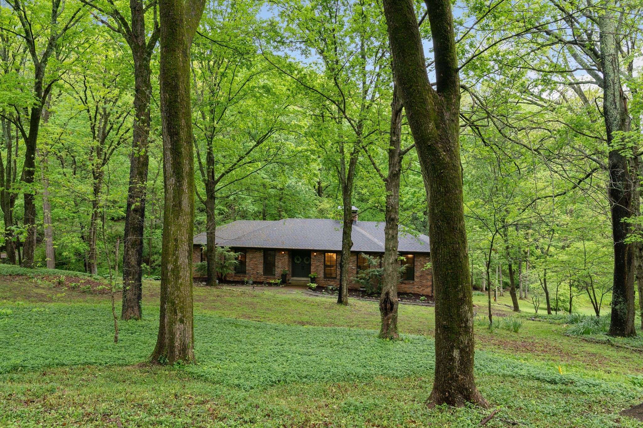 Nashville, TN 37215,1905 Cromwell Dr