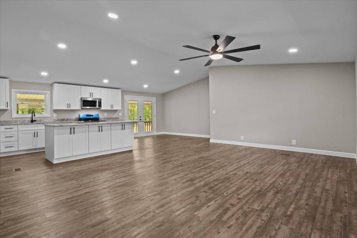 Waverly, TN 37185,129 Trotter Access Rd