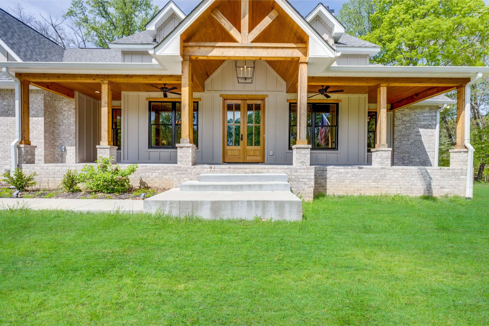 Joelton, TN 37080,8463 Whites Creek Pike